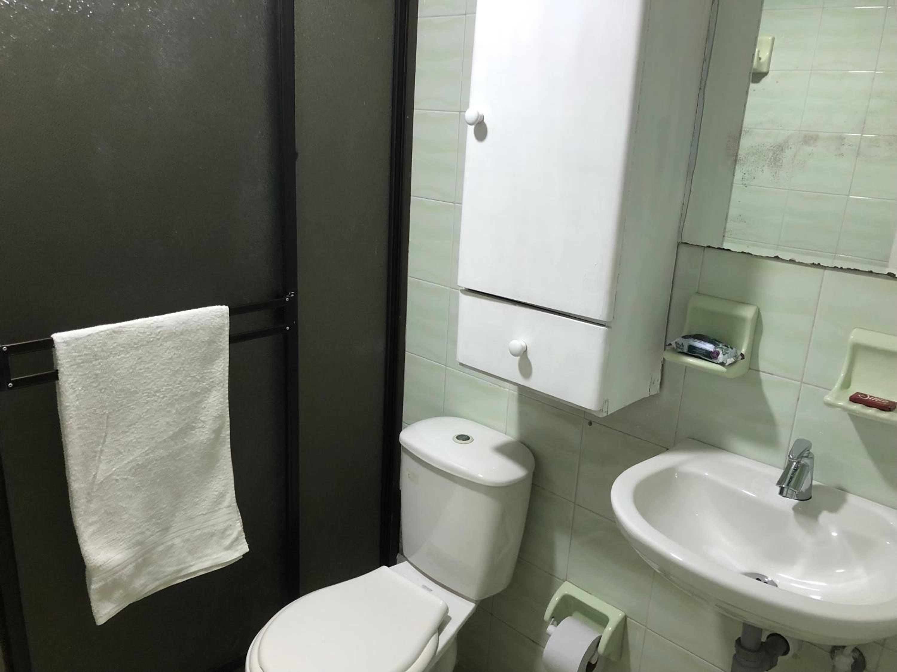 Apartamento cómodo en laureles, grande , céntrico , bien ubicado Apto303