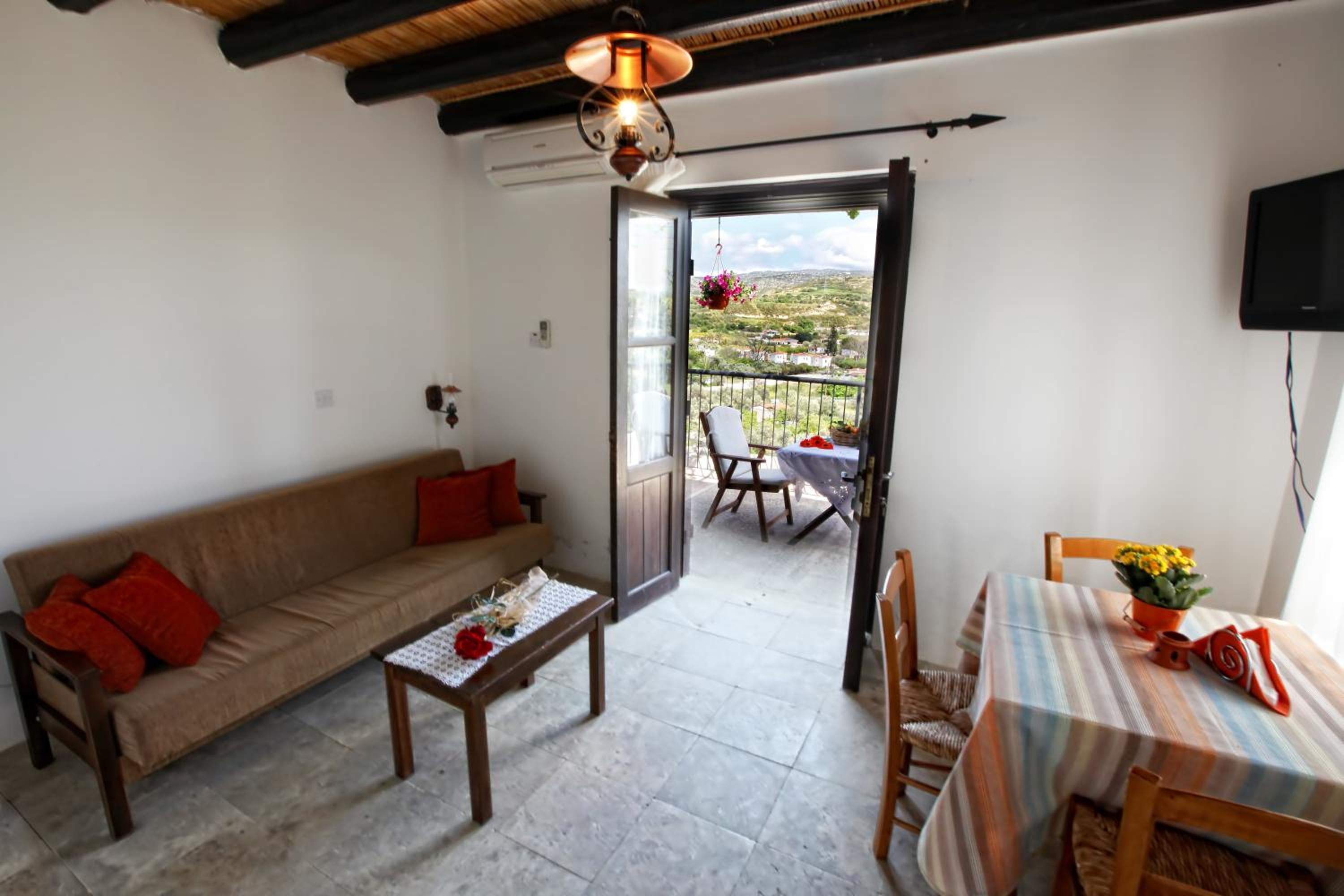 Leonidas Village Houses