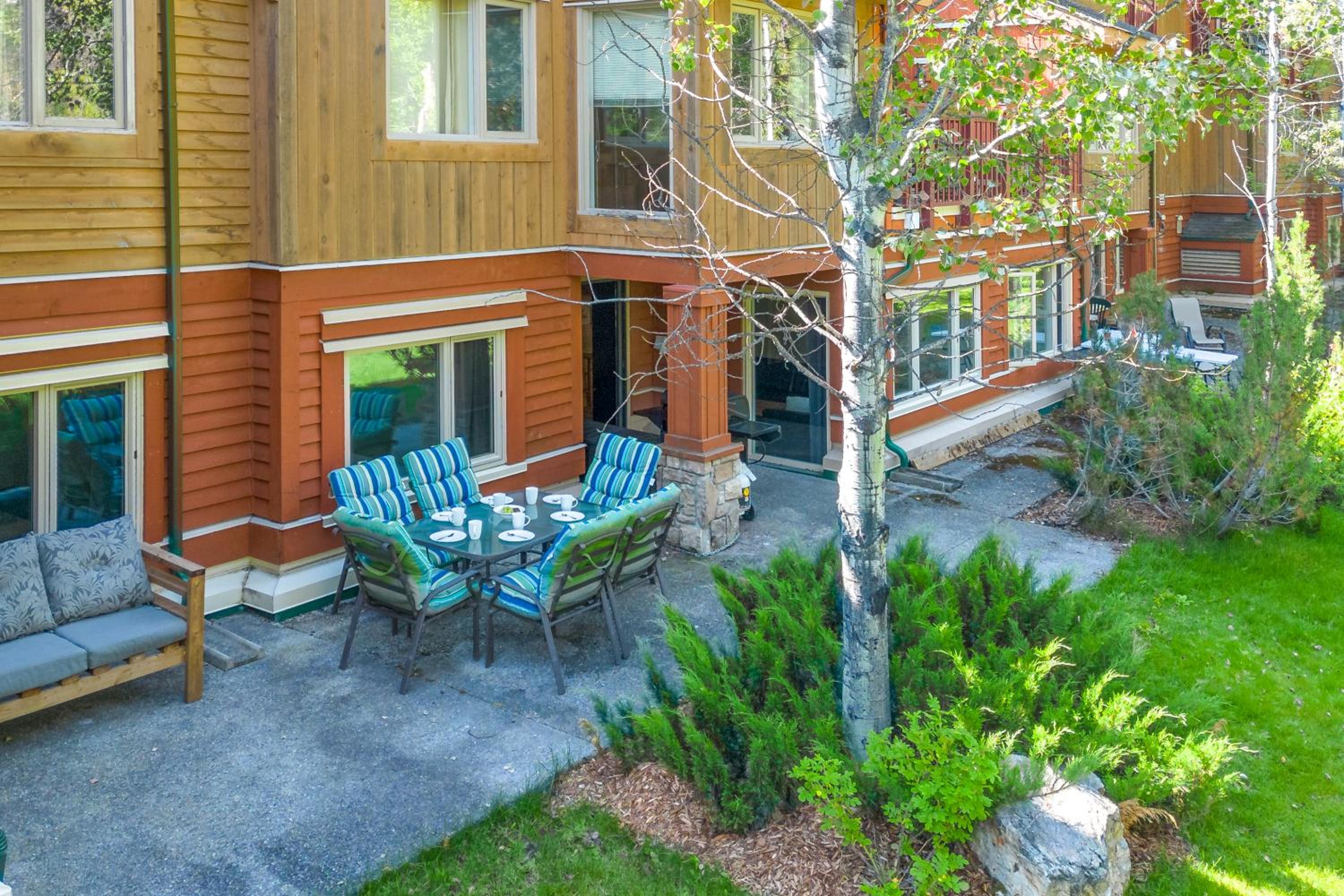 Panorama Resort 2 Bedroom Creekside Condo