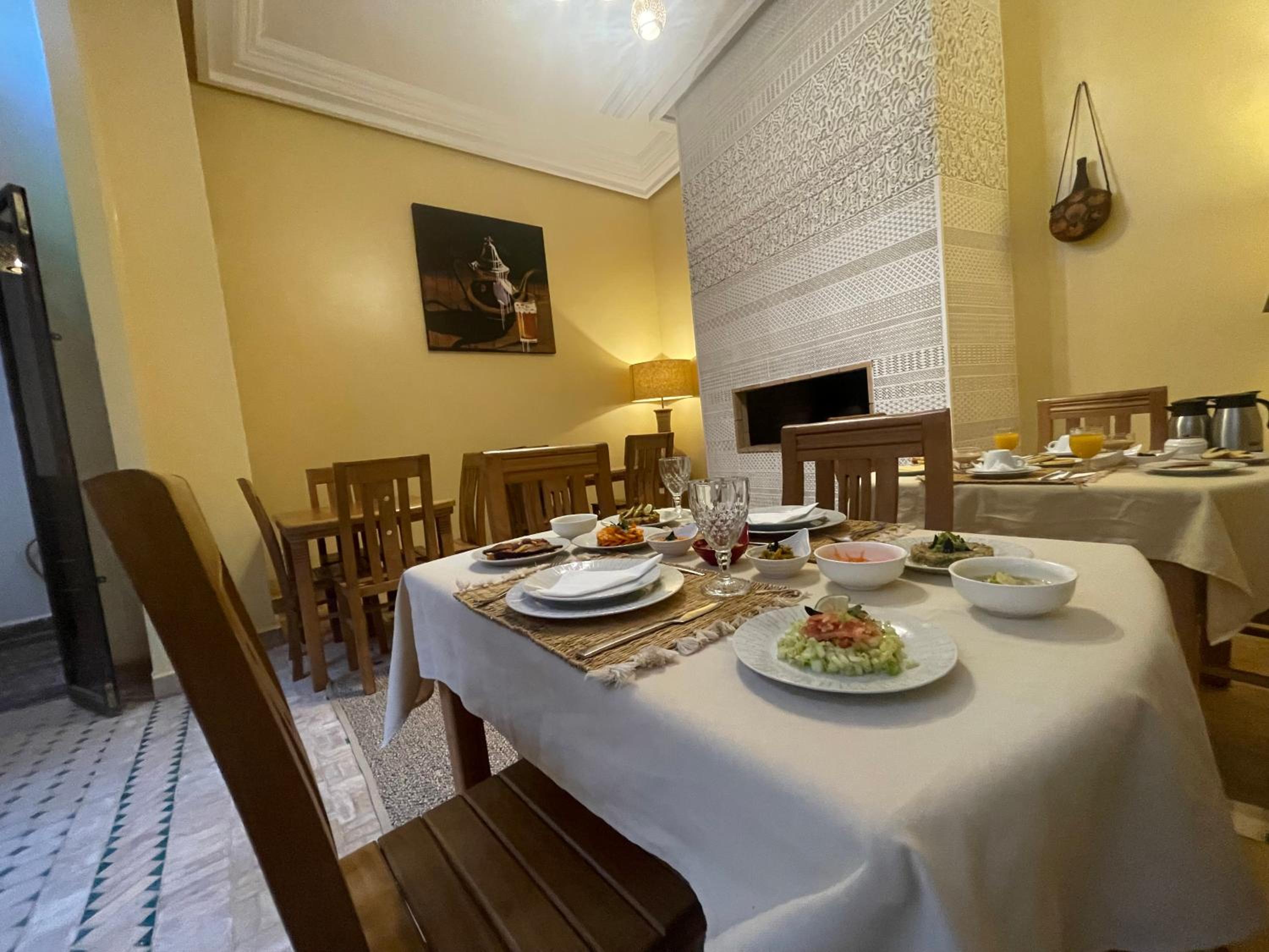 dining