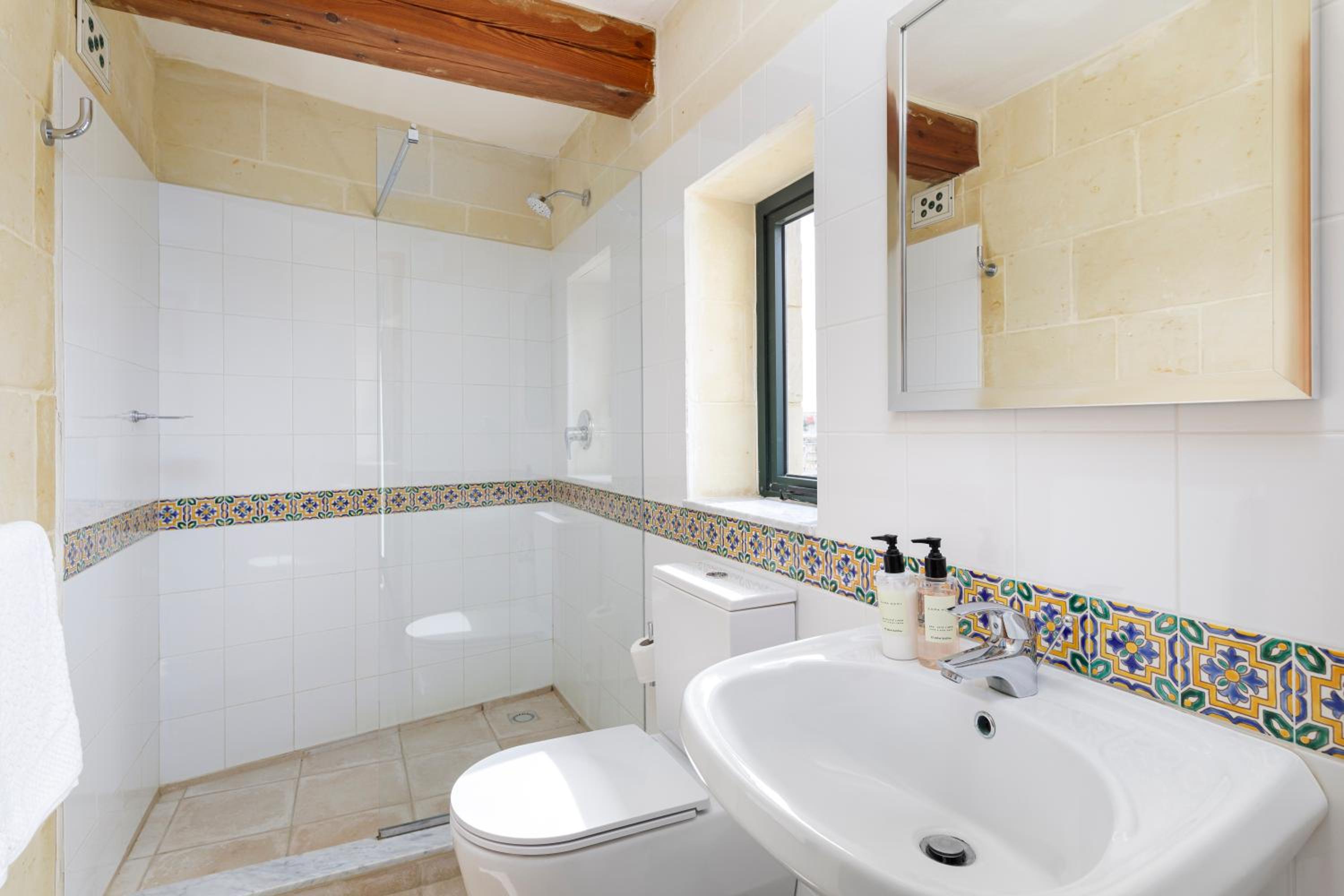 Dar ta' Lonza Villa with Private Pool view 3