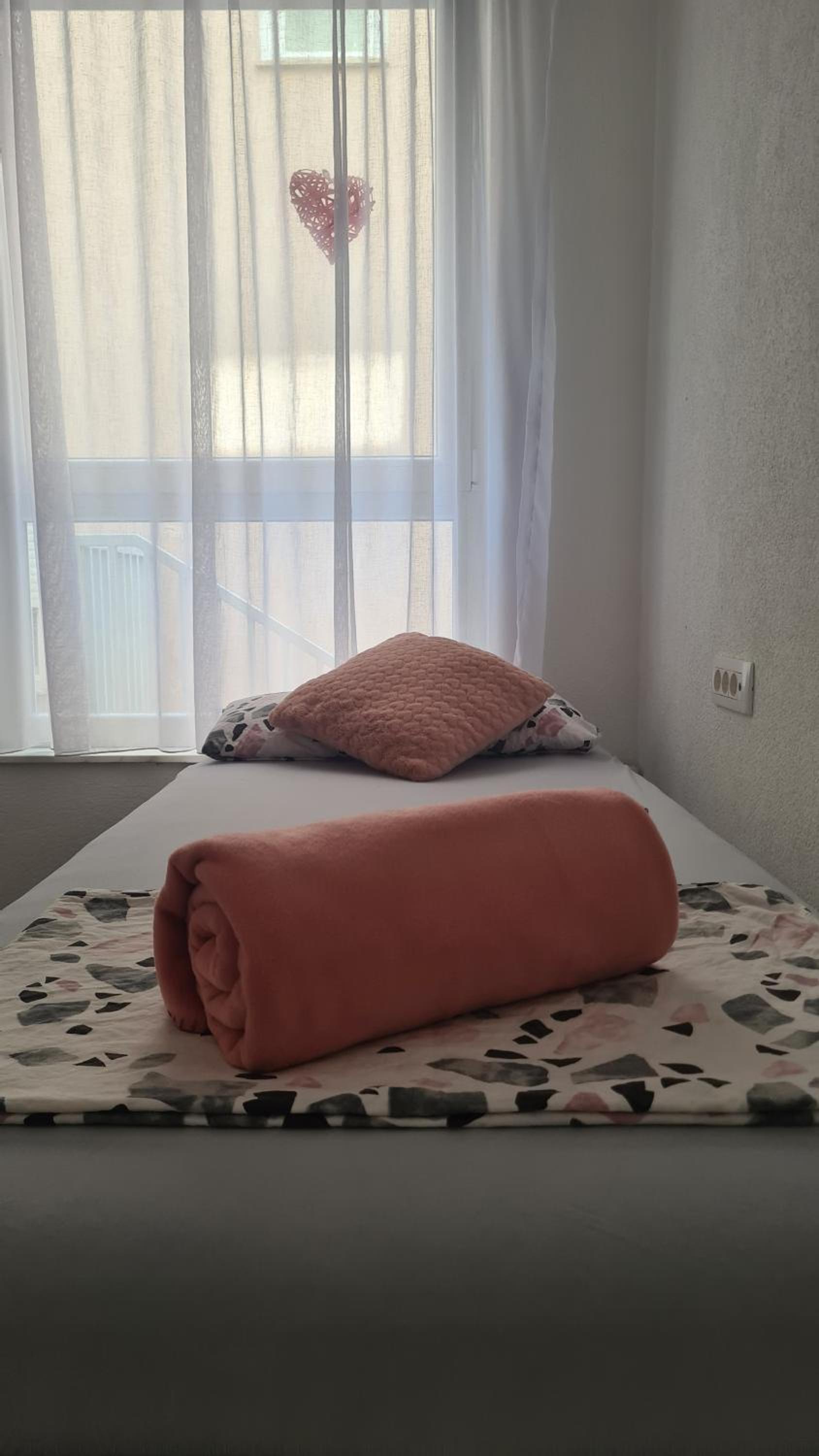 Apartment Merry Harmony Heights - Balcony & Free Garage & Parking