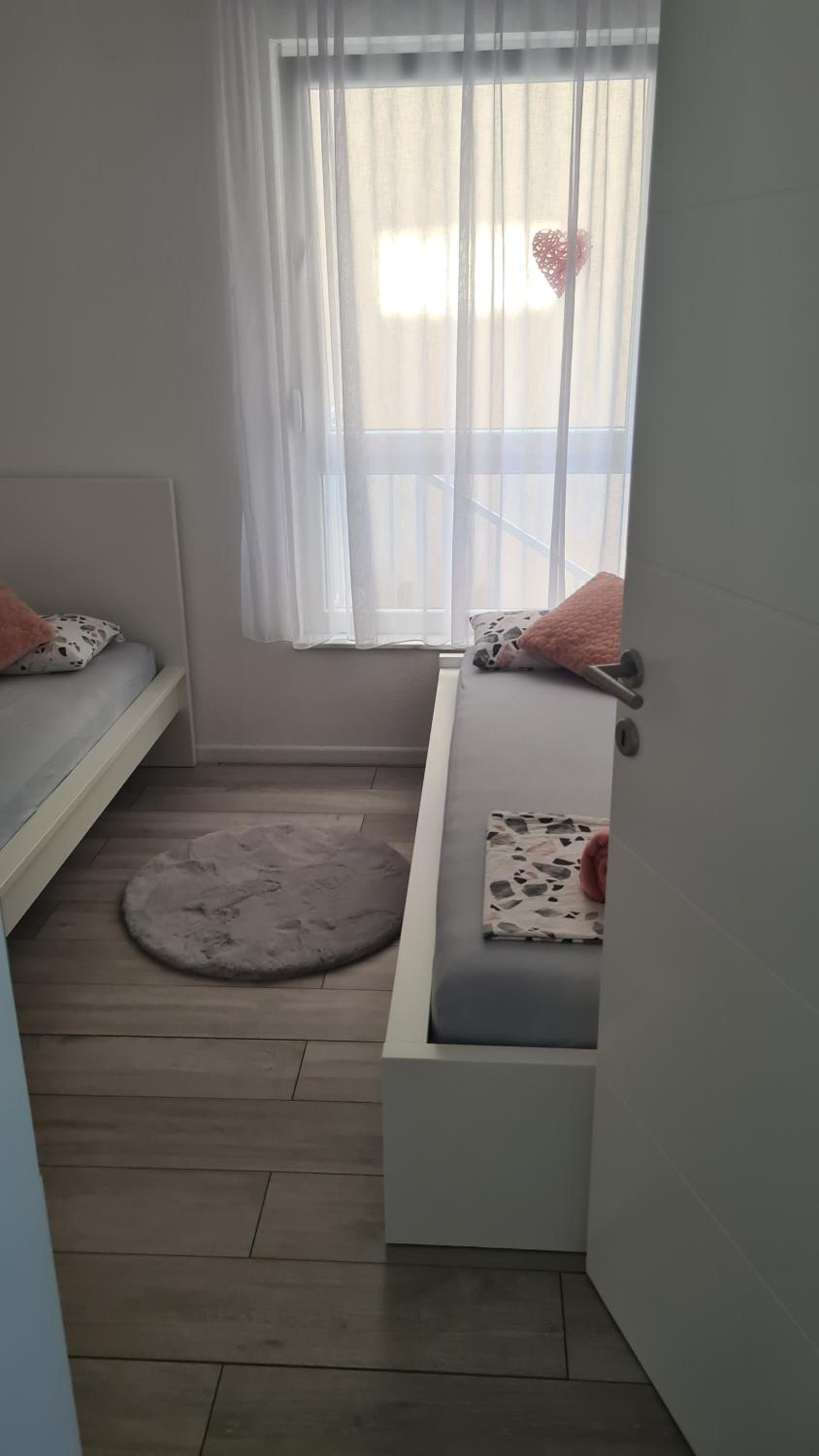 Apartment Merry Harmony Heights - Balcony & Free Garage & Parking