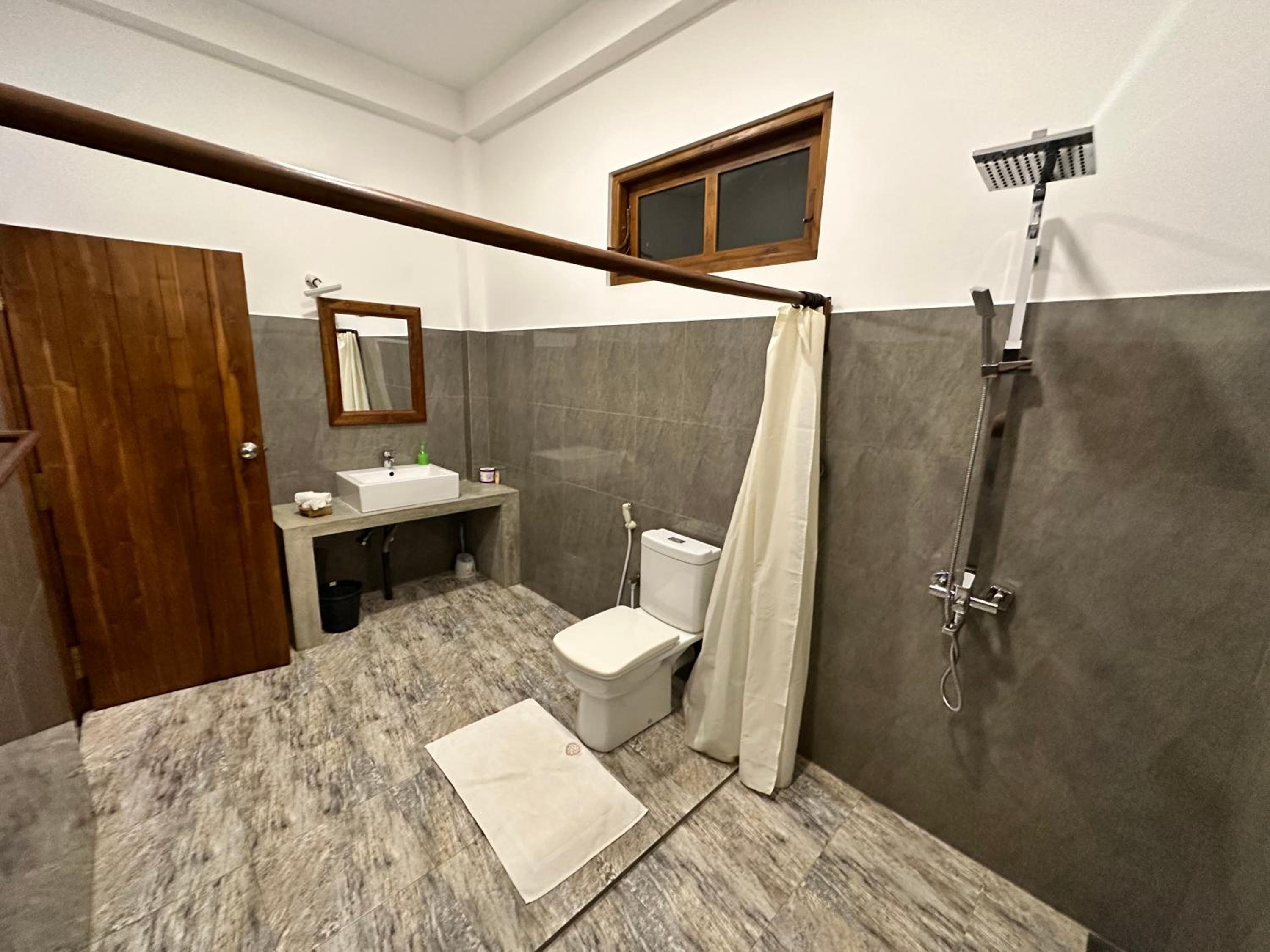 Photo 48