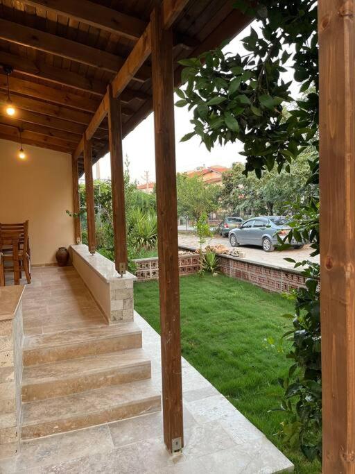 Photo 11