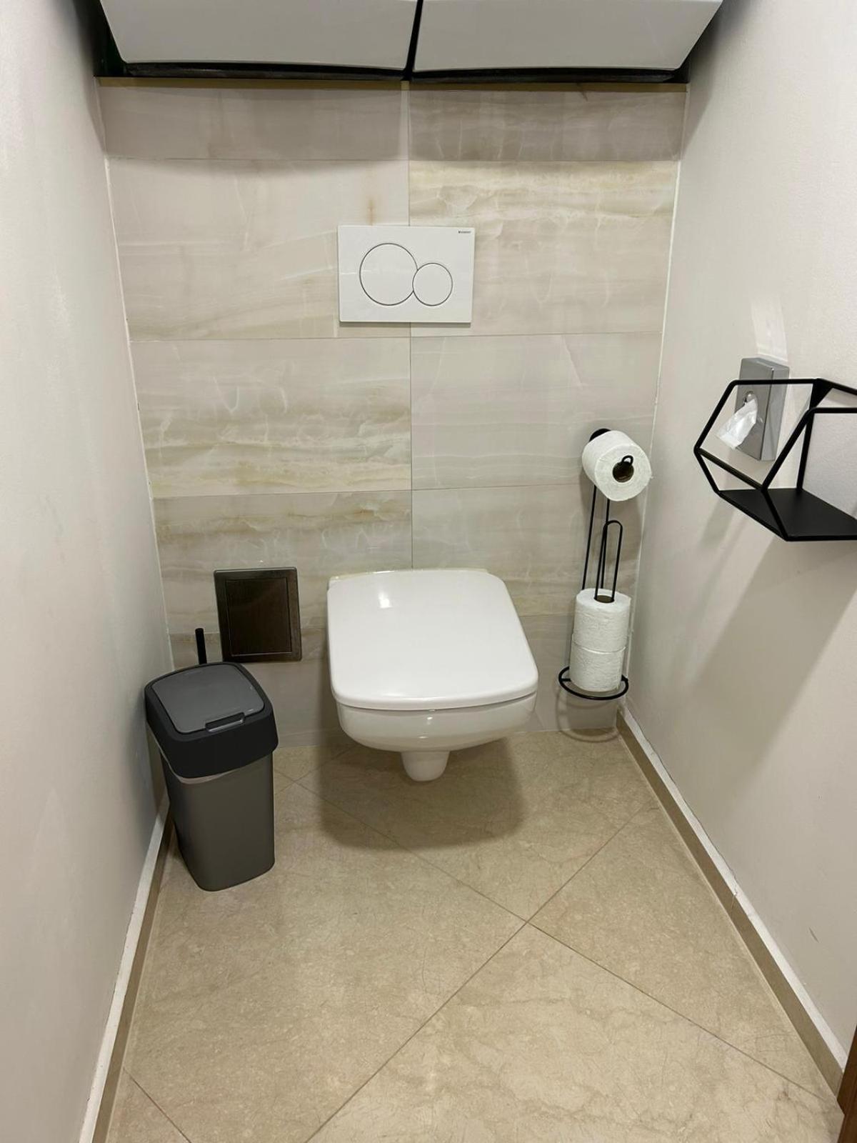 LEO Apartment FREE PARKING - President Palace