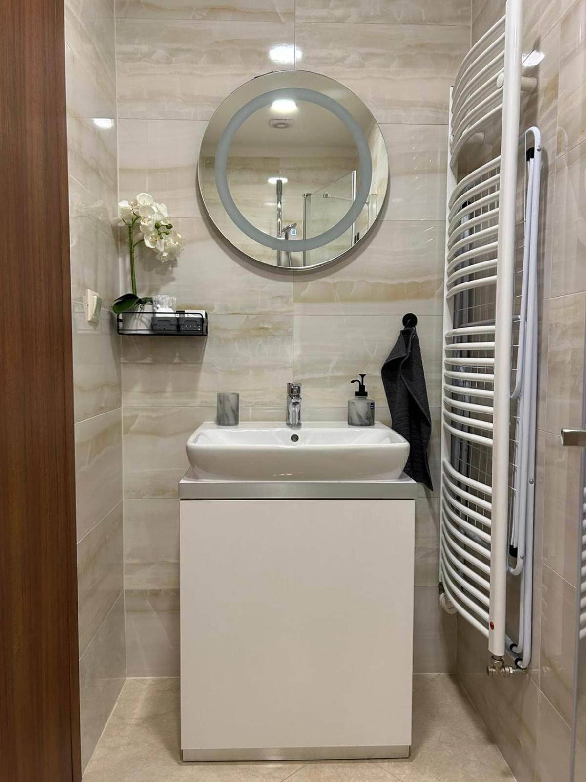 LEO Apartment FREE PARKING - President Palace