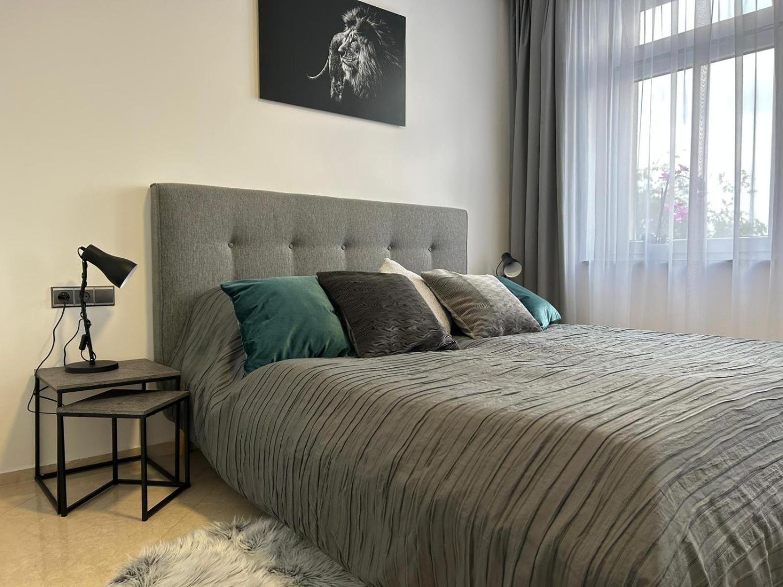 LEO Apartment FREE PARKING - President Palace
