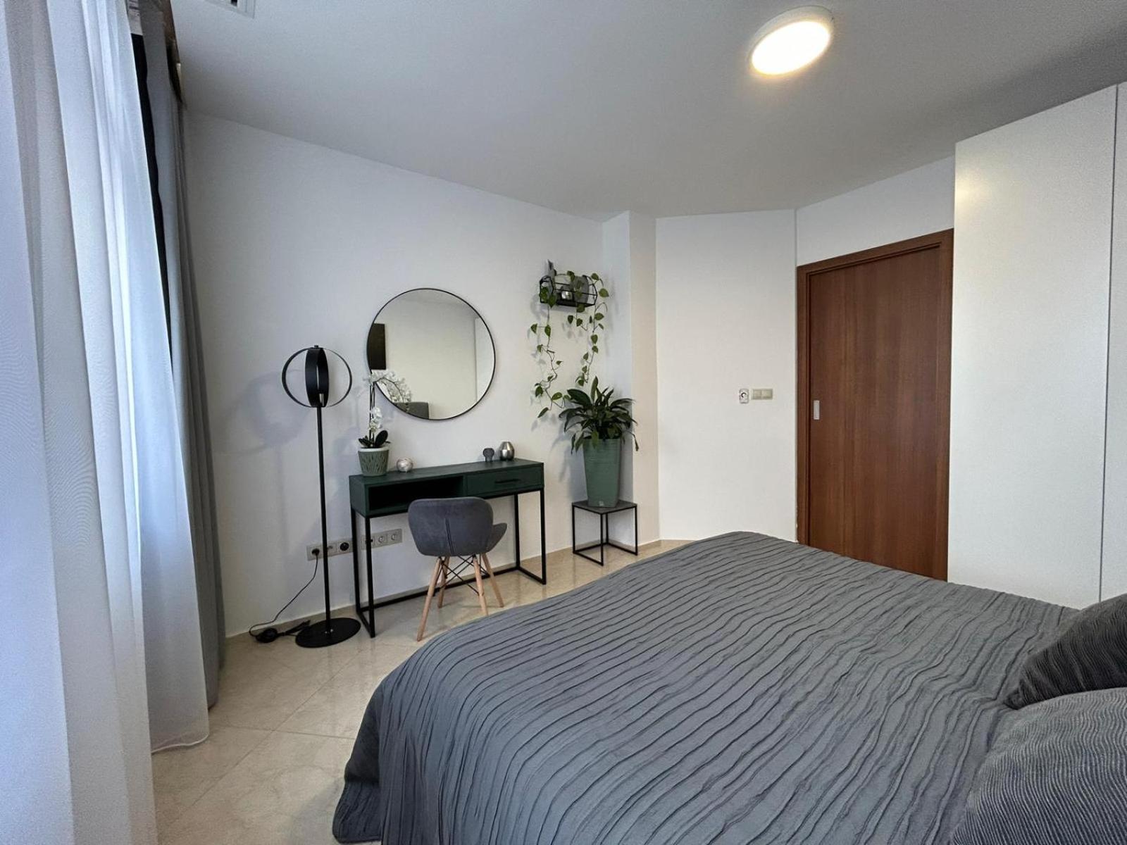 LEO Apartment FREE PARKING - President Palace