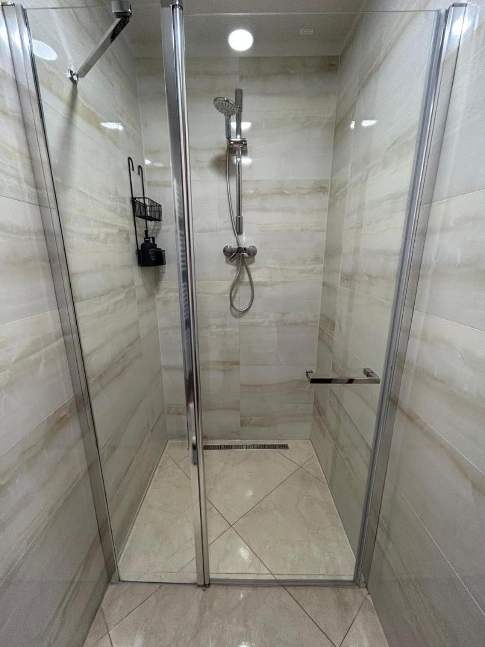 LEO Apartment FREE PARKING - President Palace