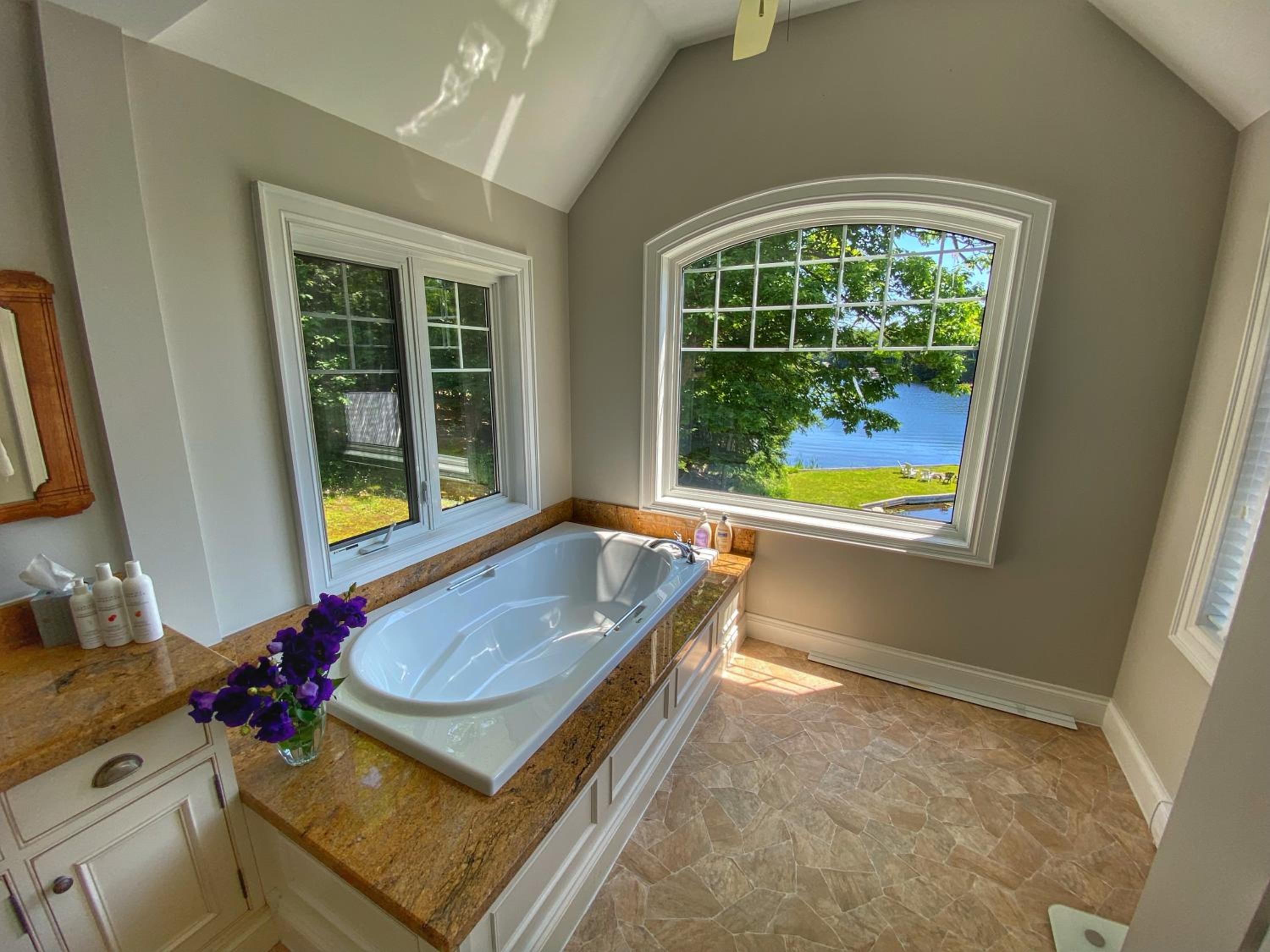 Lake Muskoka Lakehouse - Private Beach