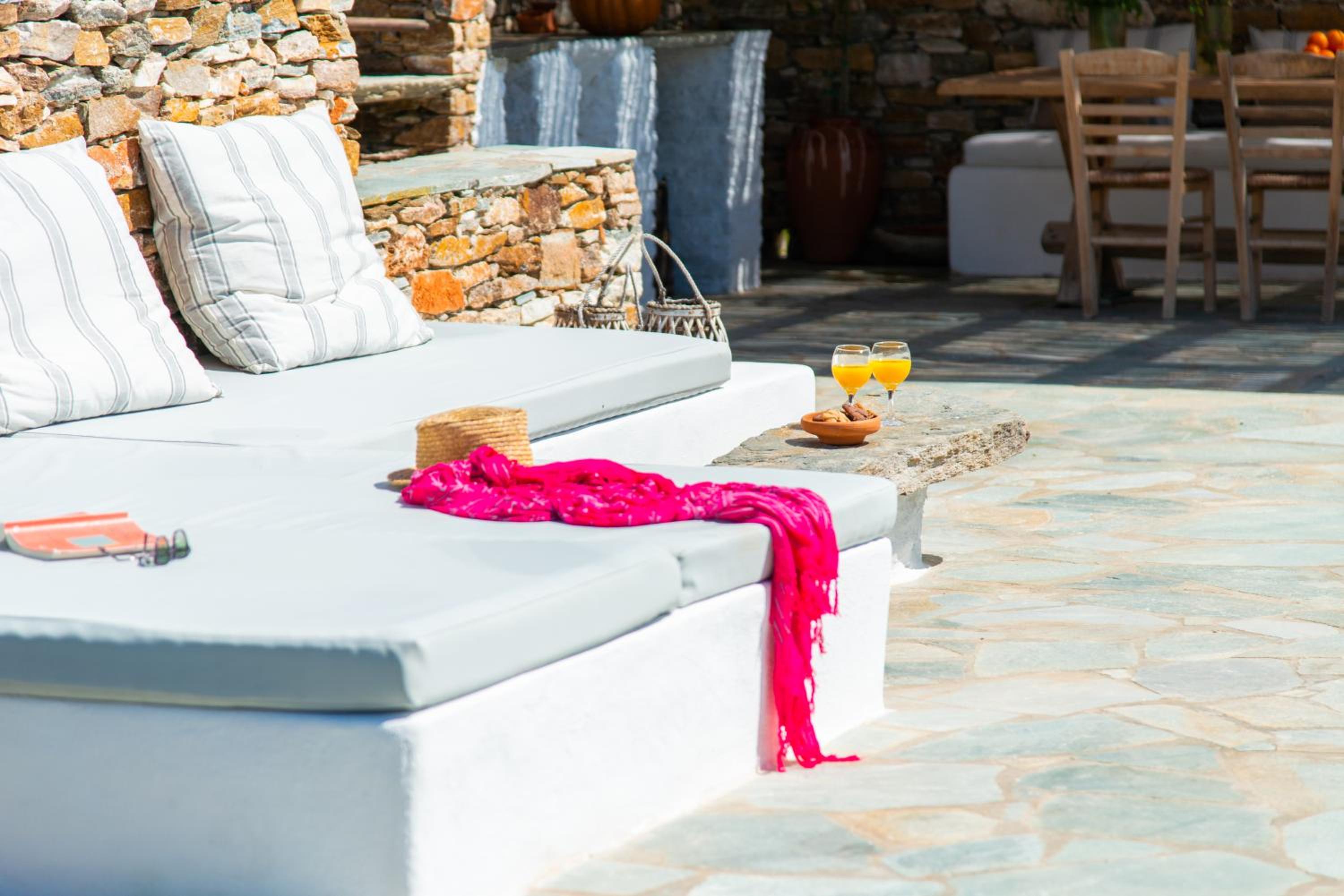 Sifnos Themonies