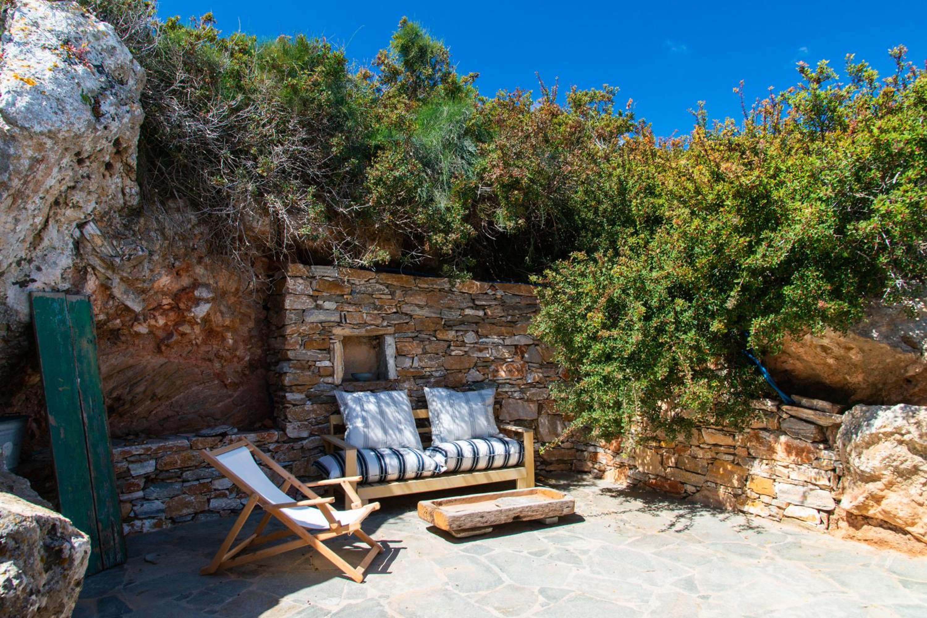 Sifnos Themonies