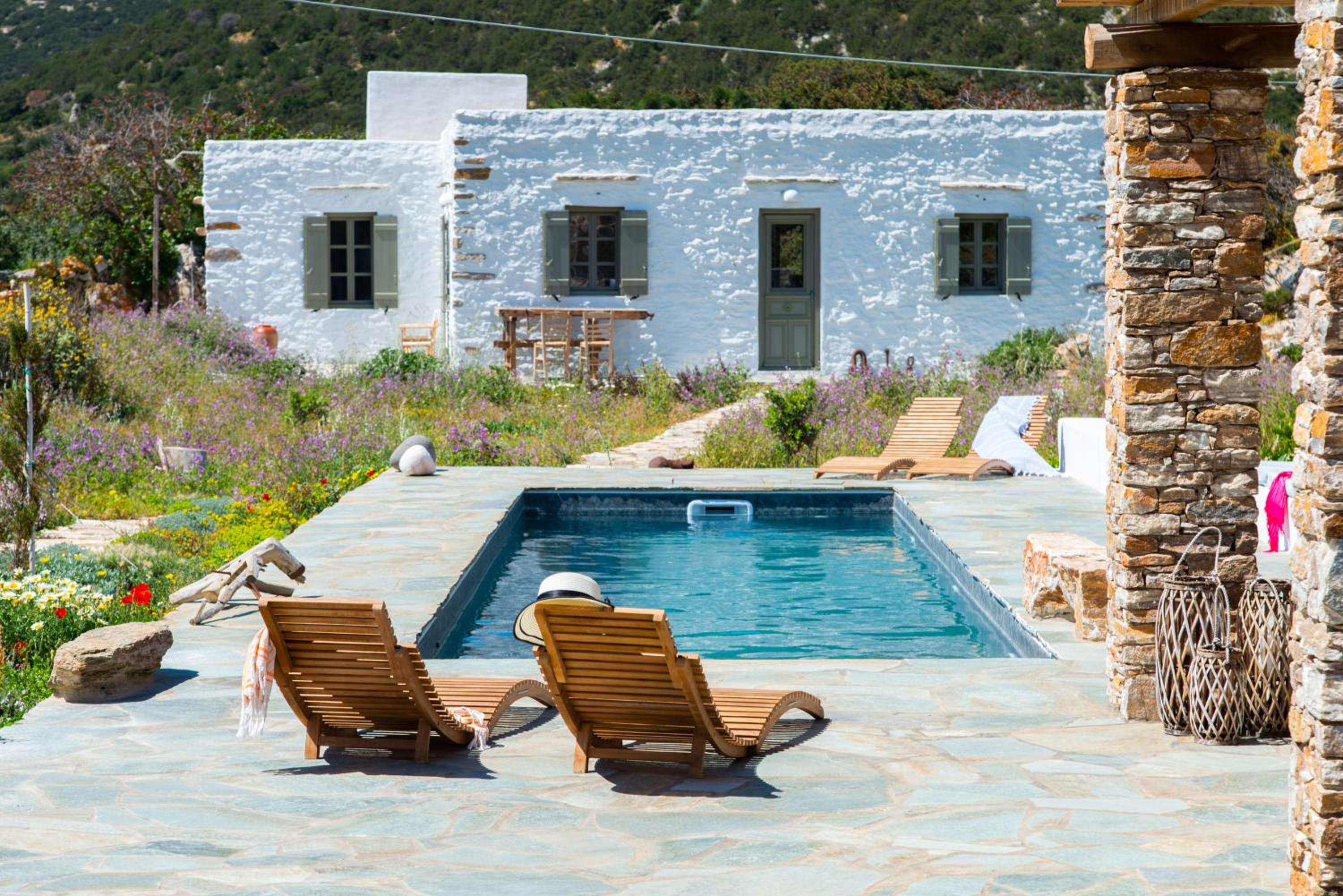 Sifnos Themonies