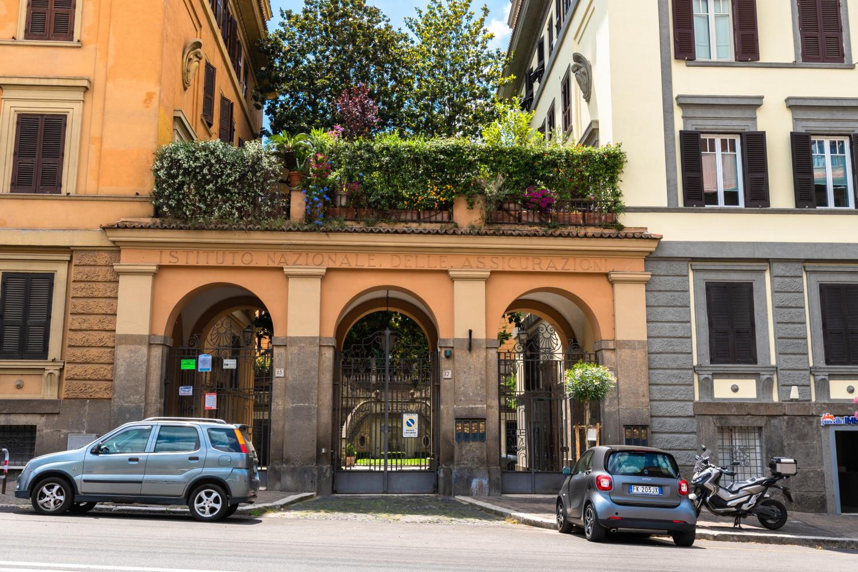 Borghese Magnolia Suite
