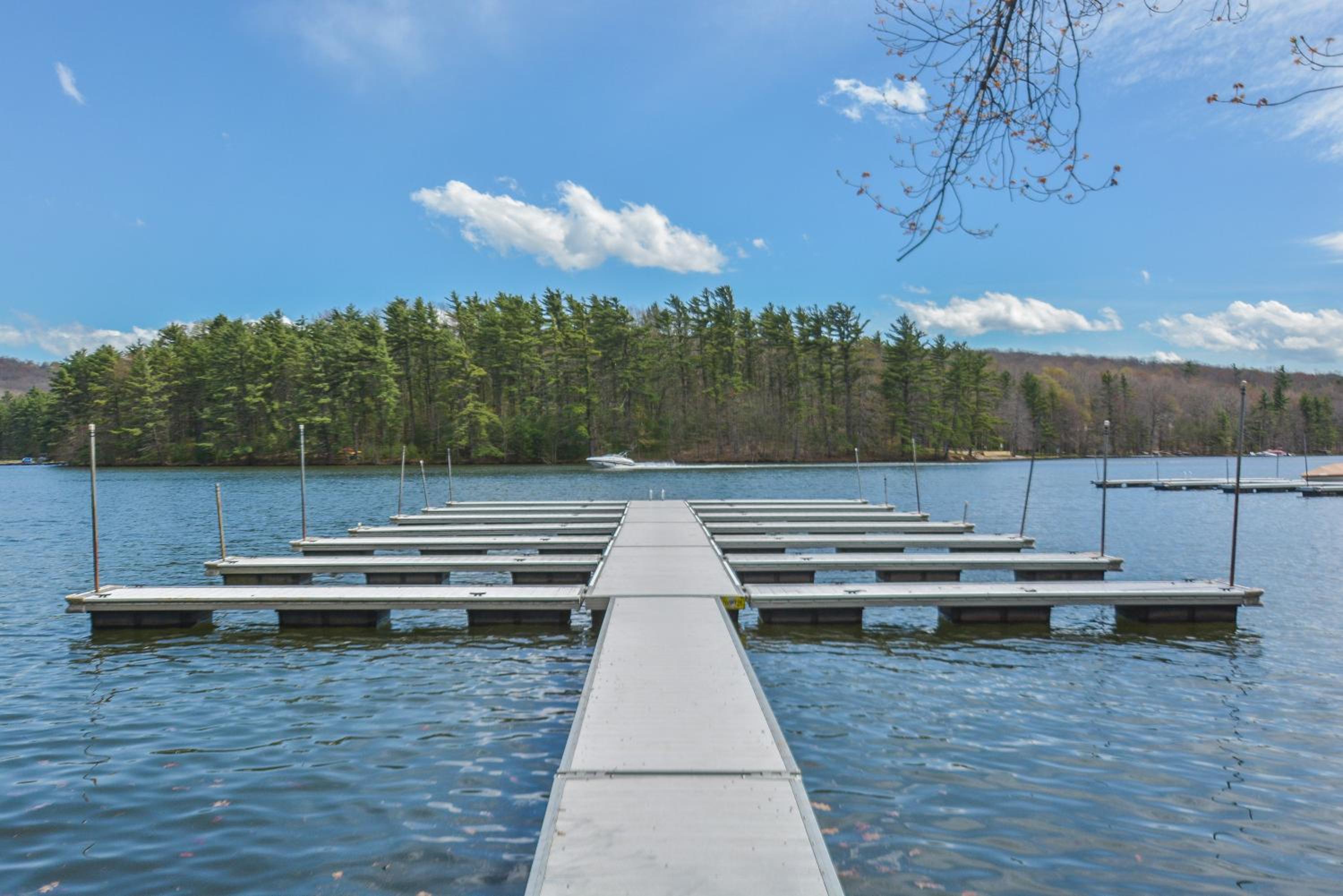 Keep Calm and Lake On view 3