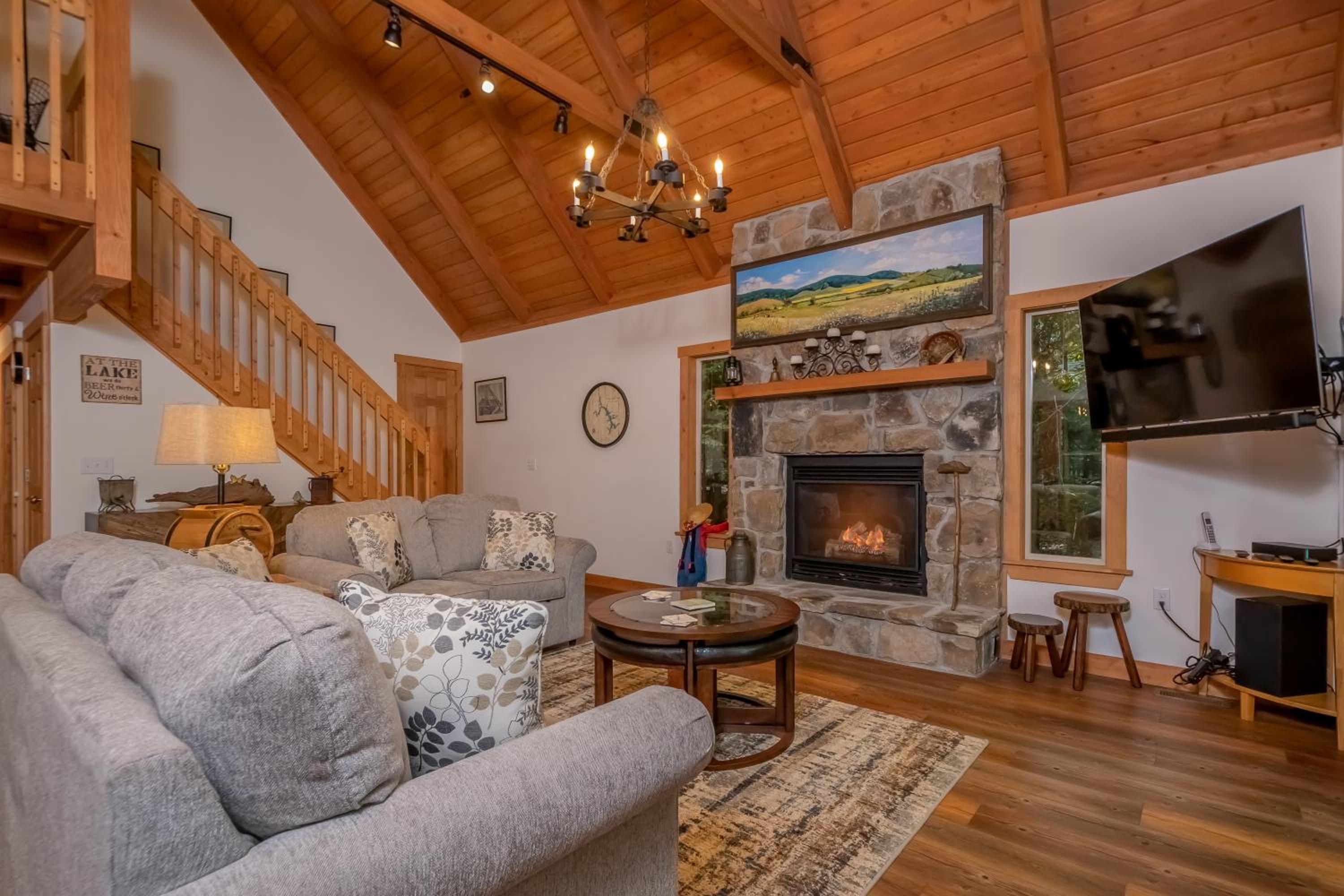 Maplewood Cottage view 4