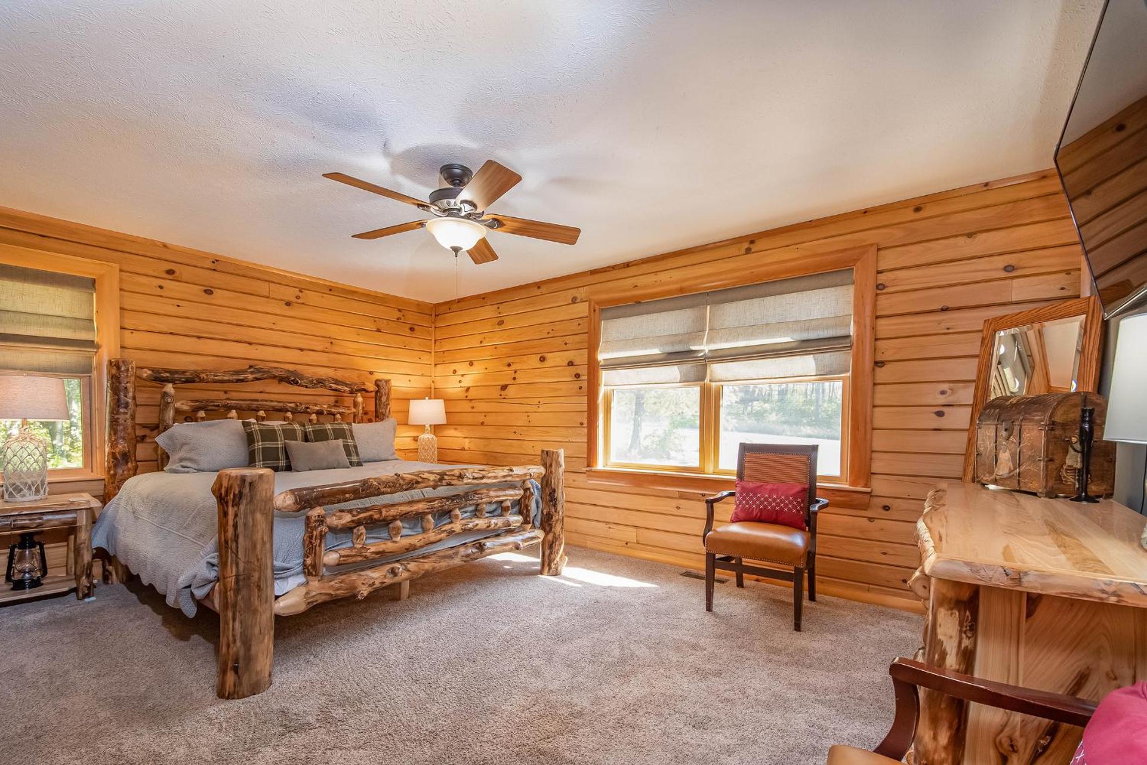 Log Me Inn view 3