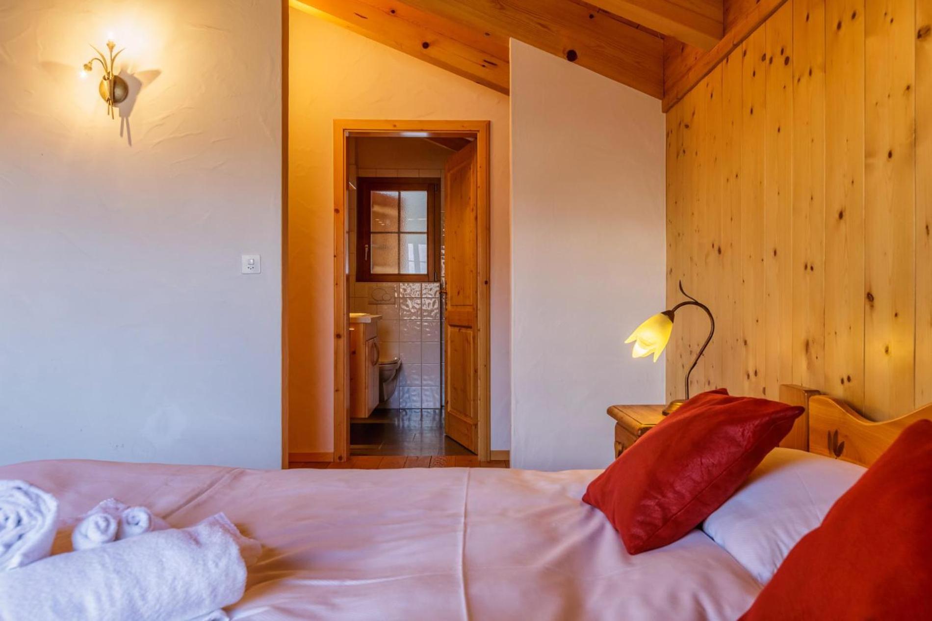Chalet Coucou Luxury 10 pax Chalet with incredible views and garage