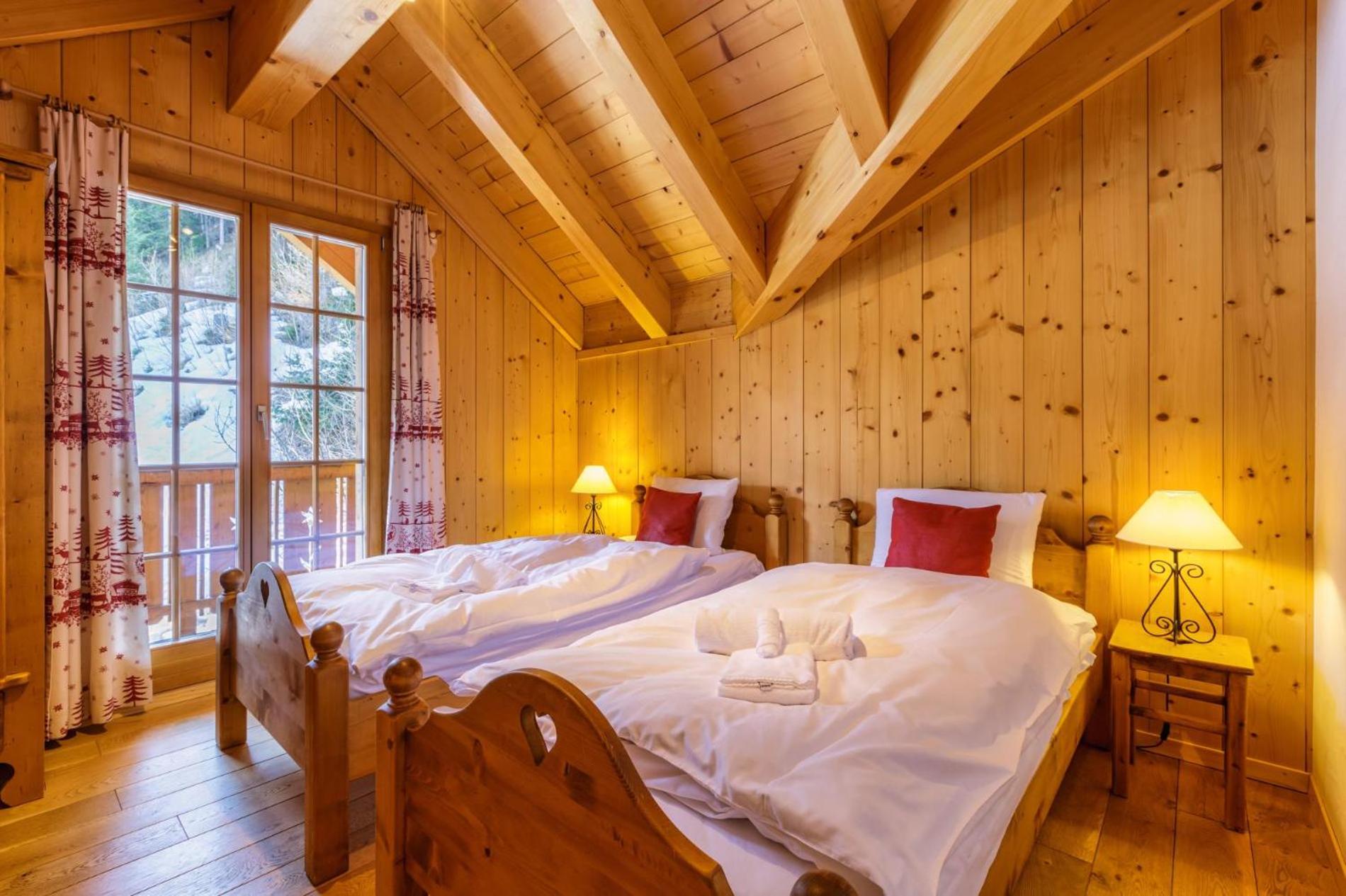 Chalet Coucou Luxury 10 pax Chalet with incredible views and garage