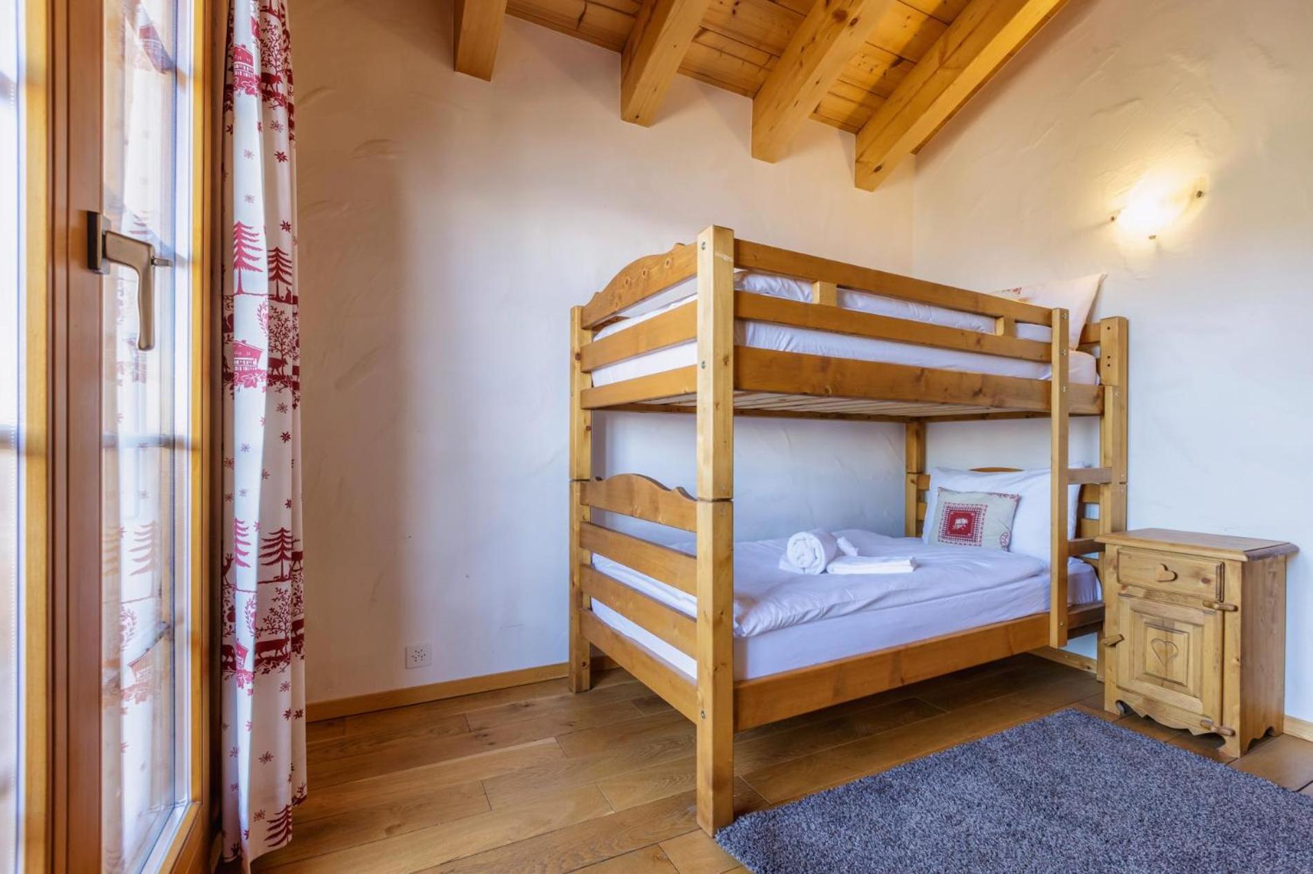 Chalet Coucou Luxury 10 pax Chalet with incredible views and garage