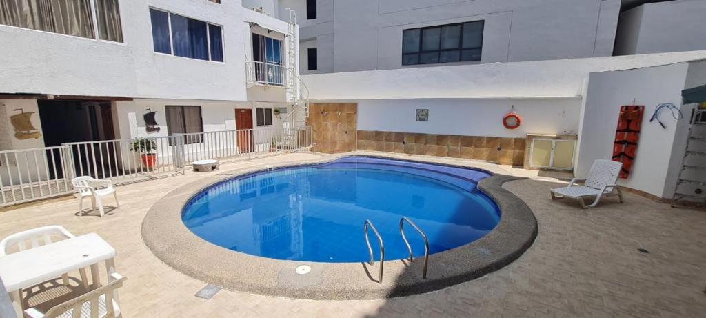APARTAMENTO CERCA A LA PLAYA Y CENTRO HISTÓRICO