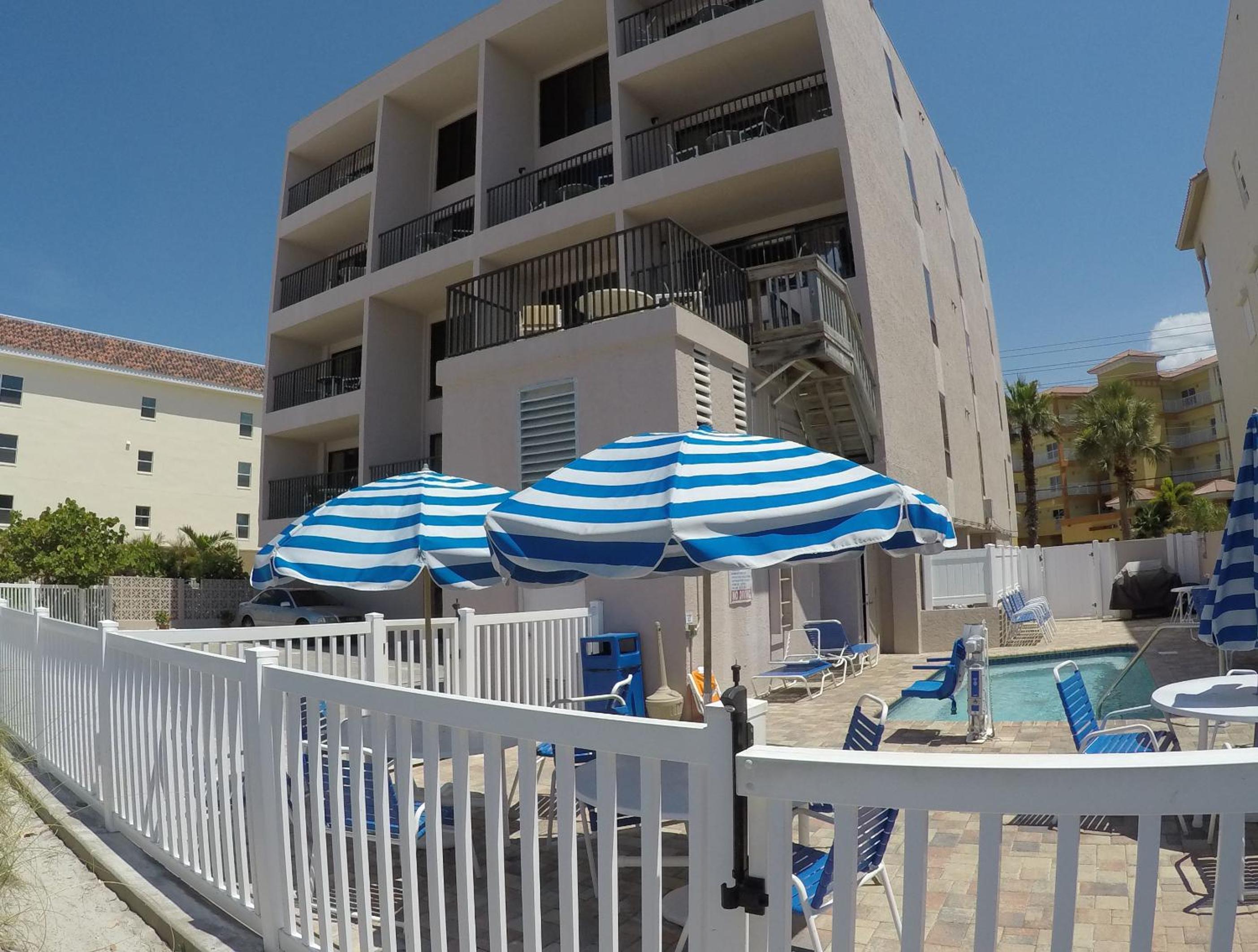 Island Gulf Resort view 4