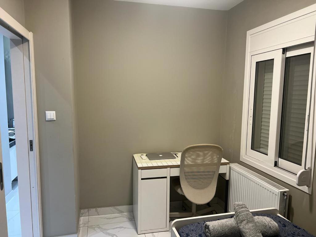 Photo 6