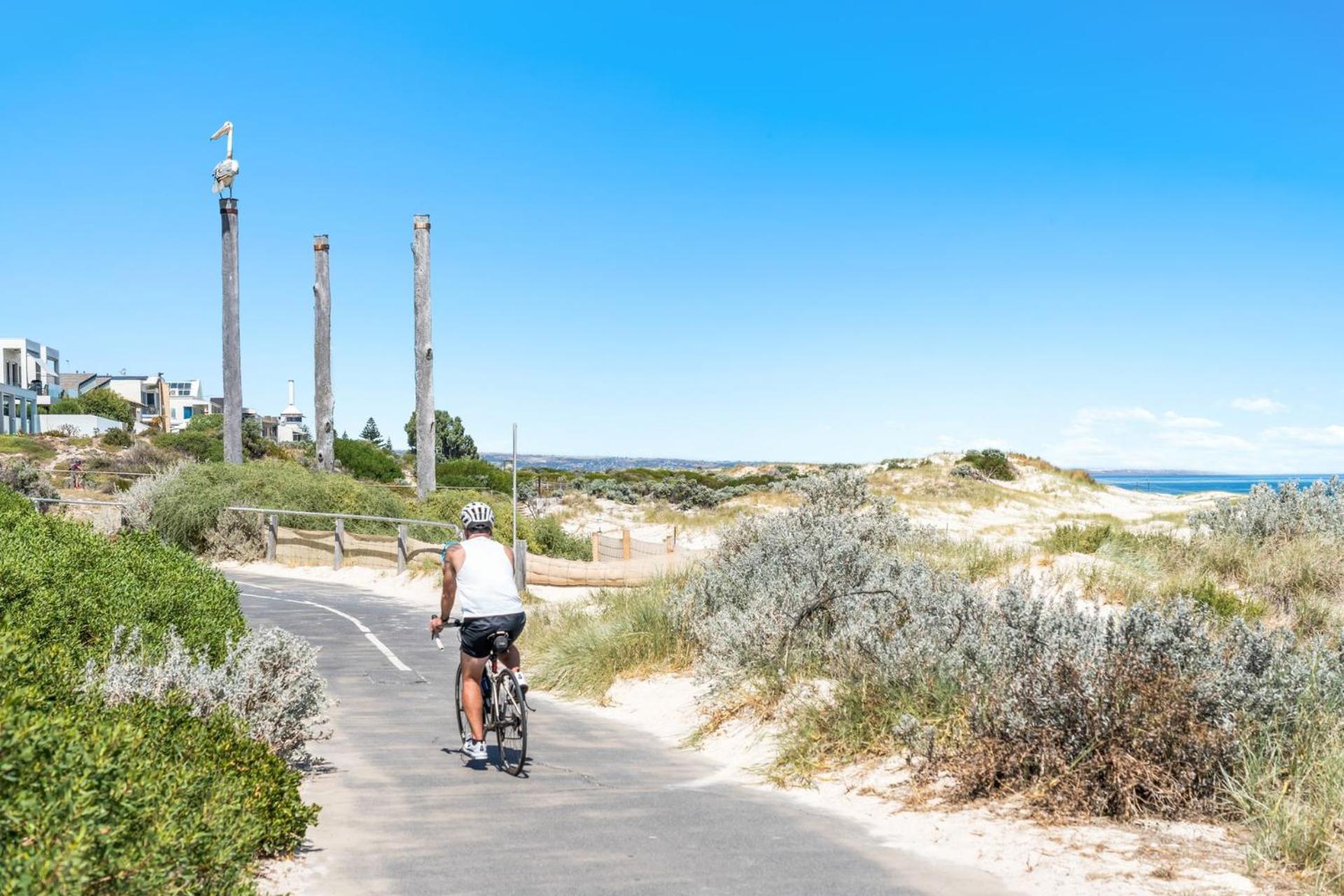 Belle Escapes - Relax Inn Henley Beach South