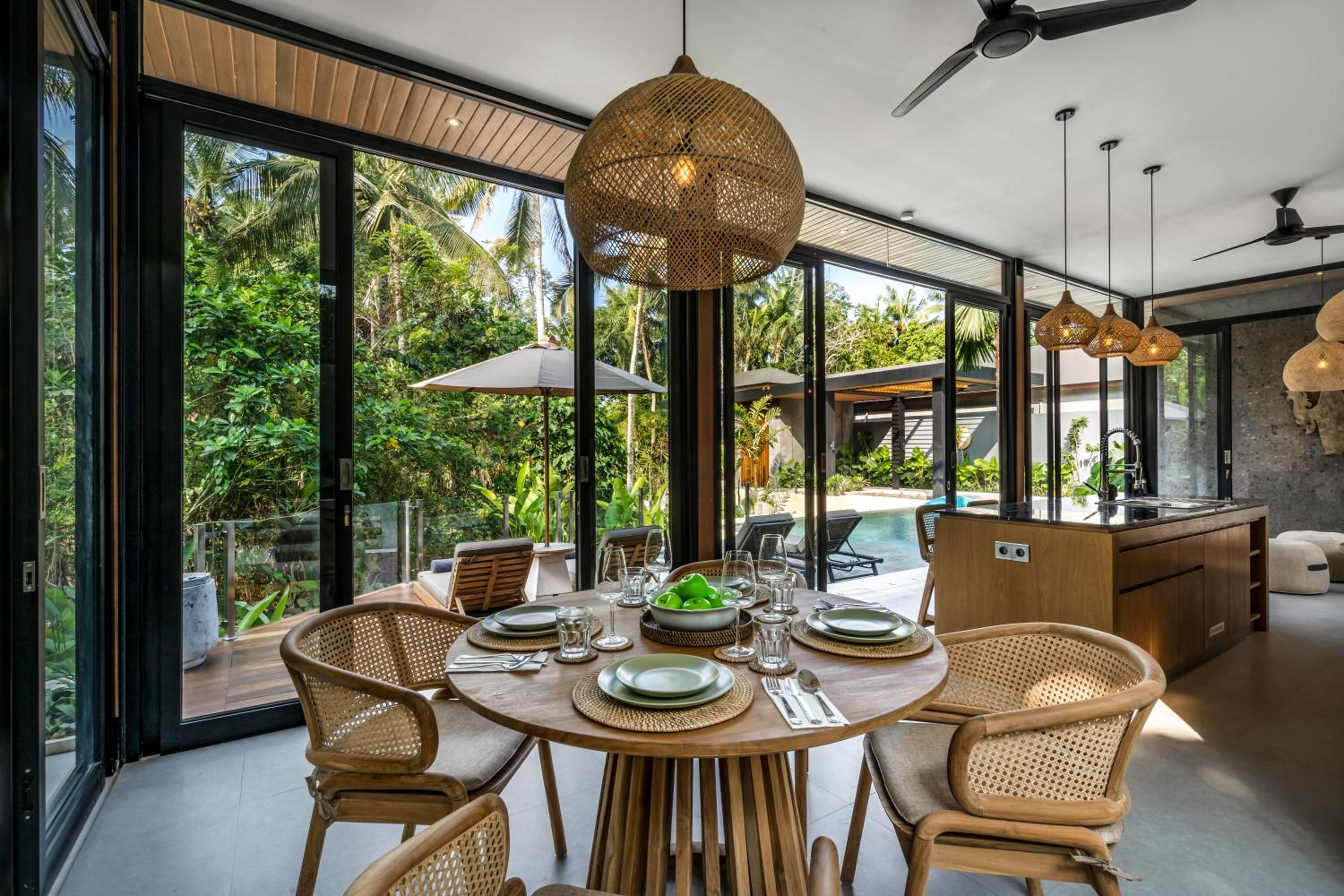 dining