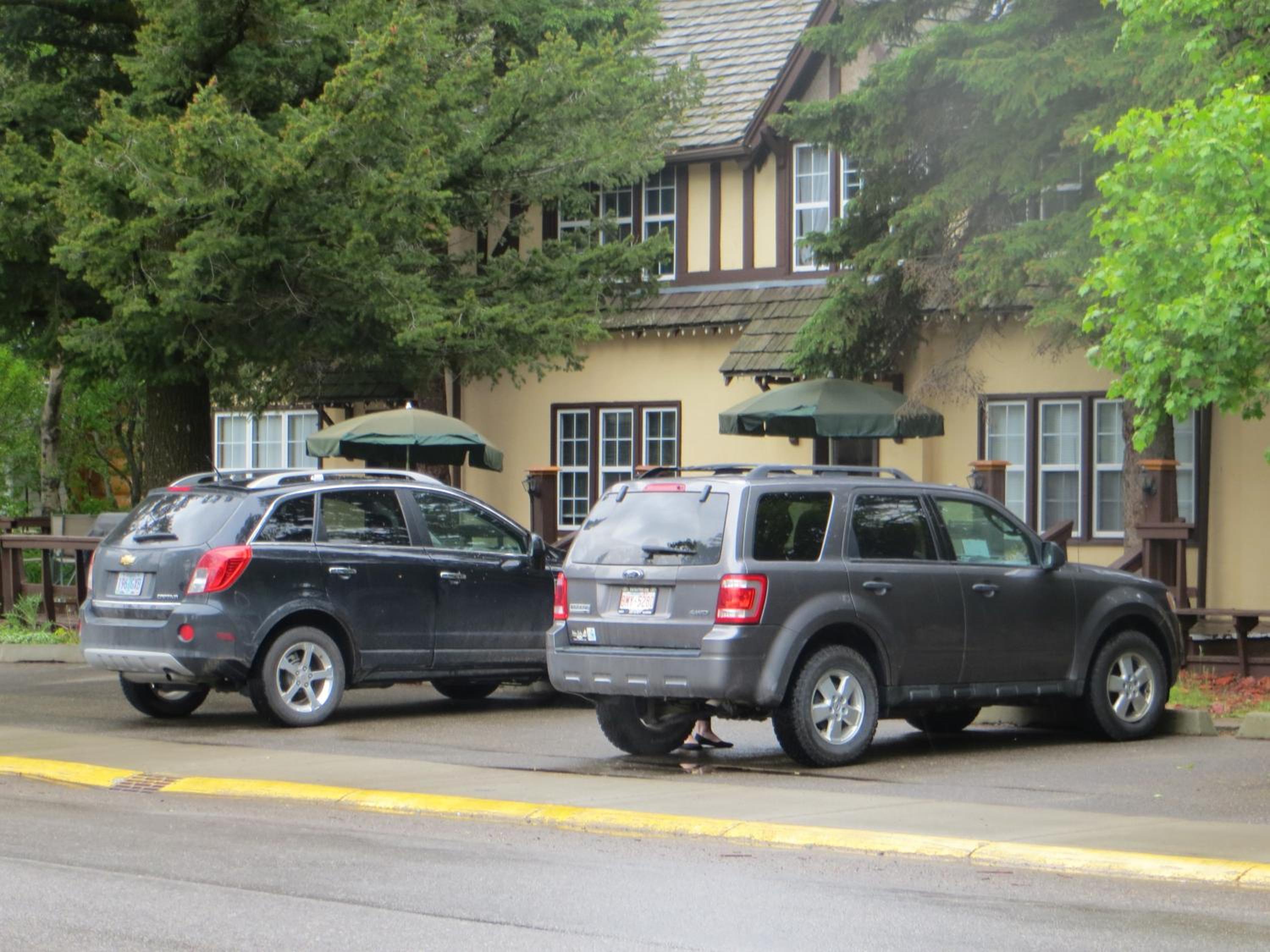 Crandell Mountain Lodge