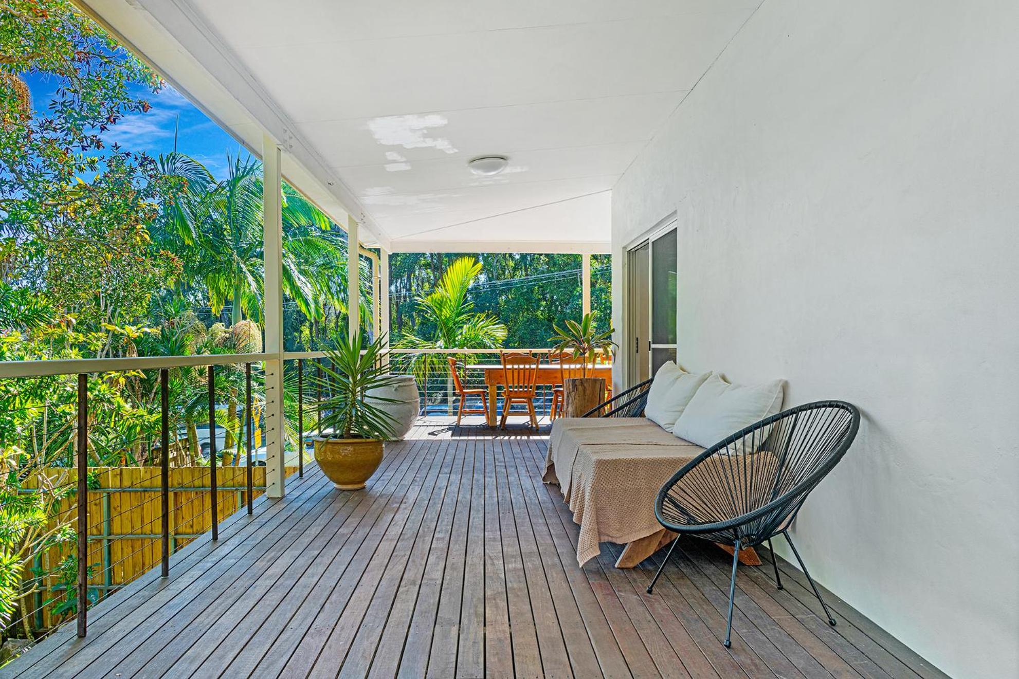 Fuller Holidays - The Rock Belongil Beach