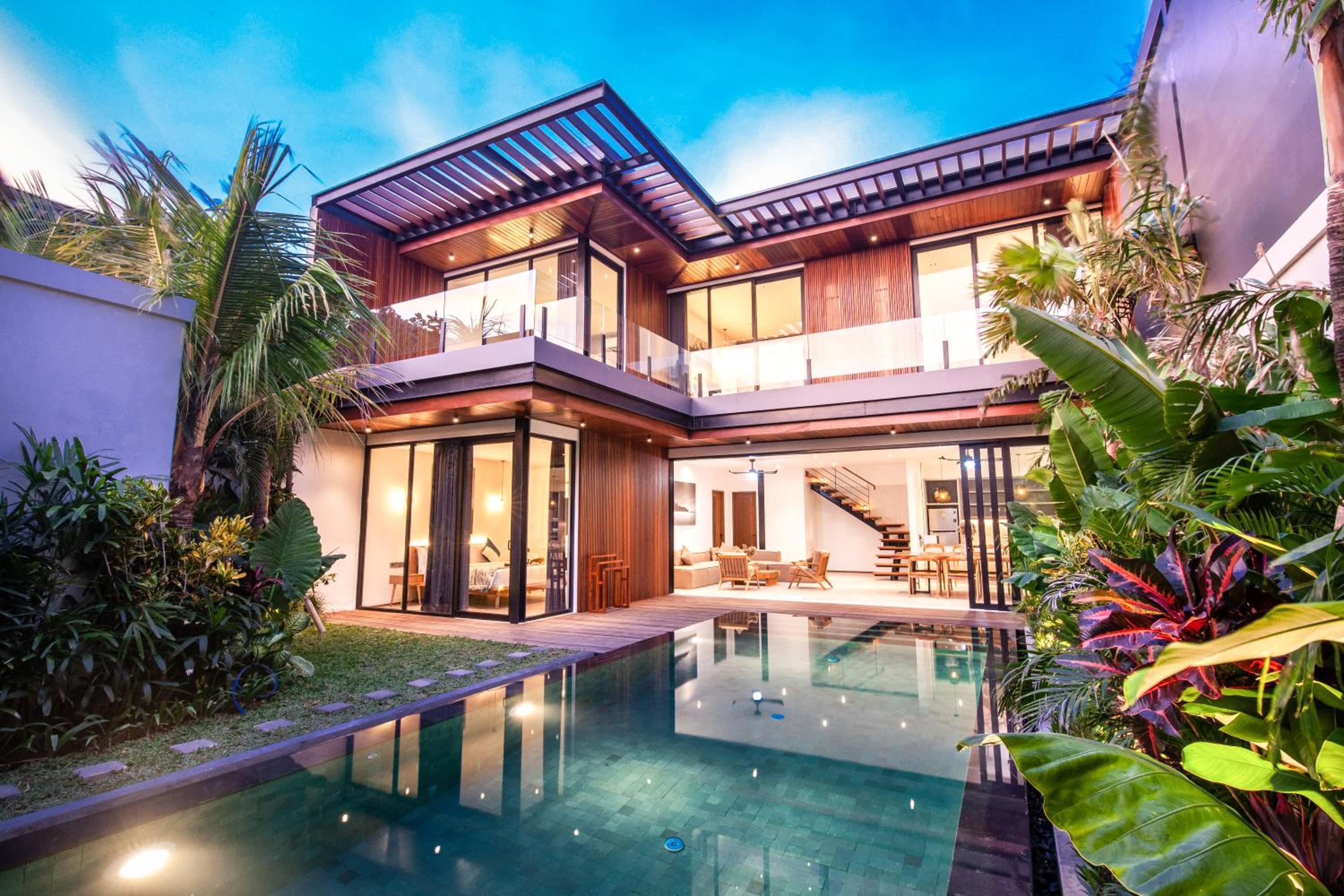Chic 4BR, 200m to Canggu's Blissful Beach Haven