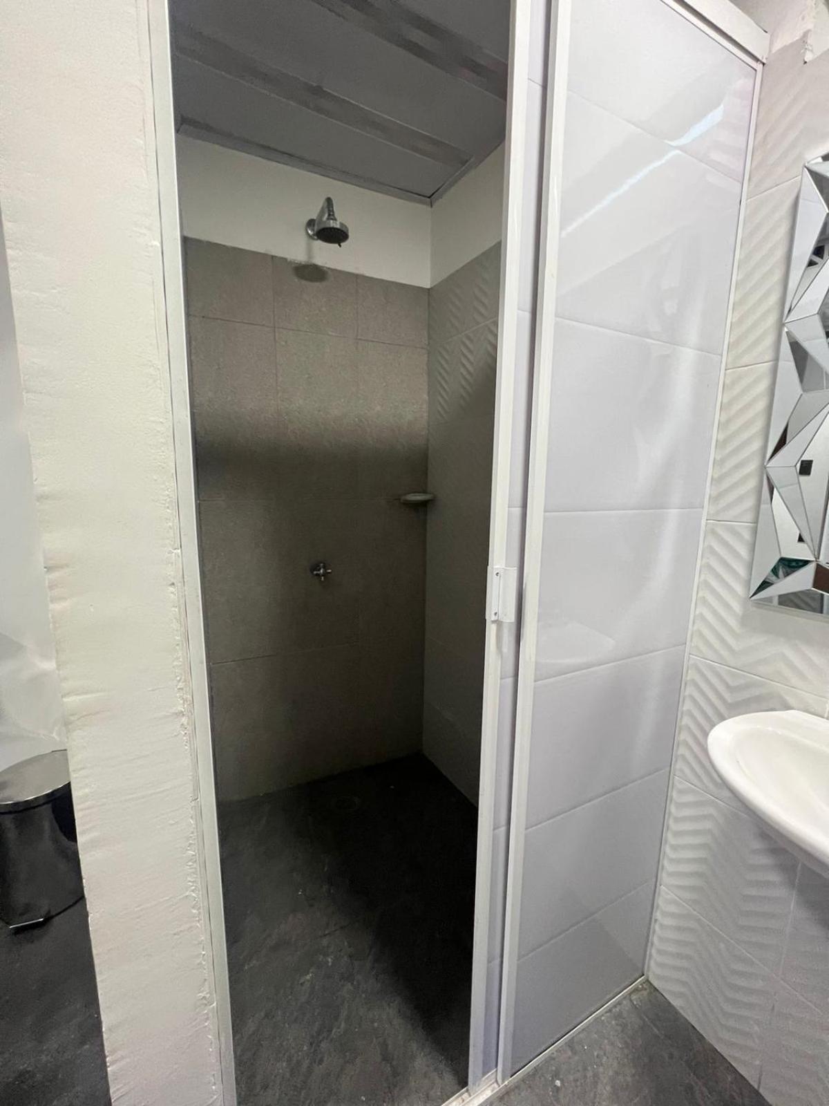 Hostal Queens Deluxe