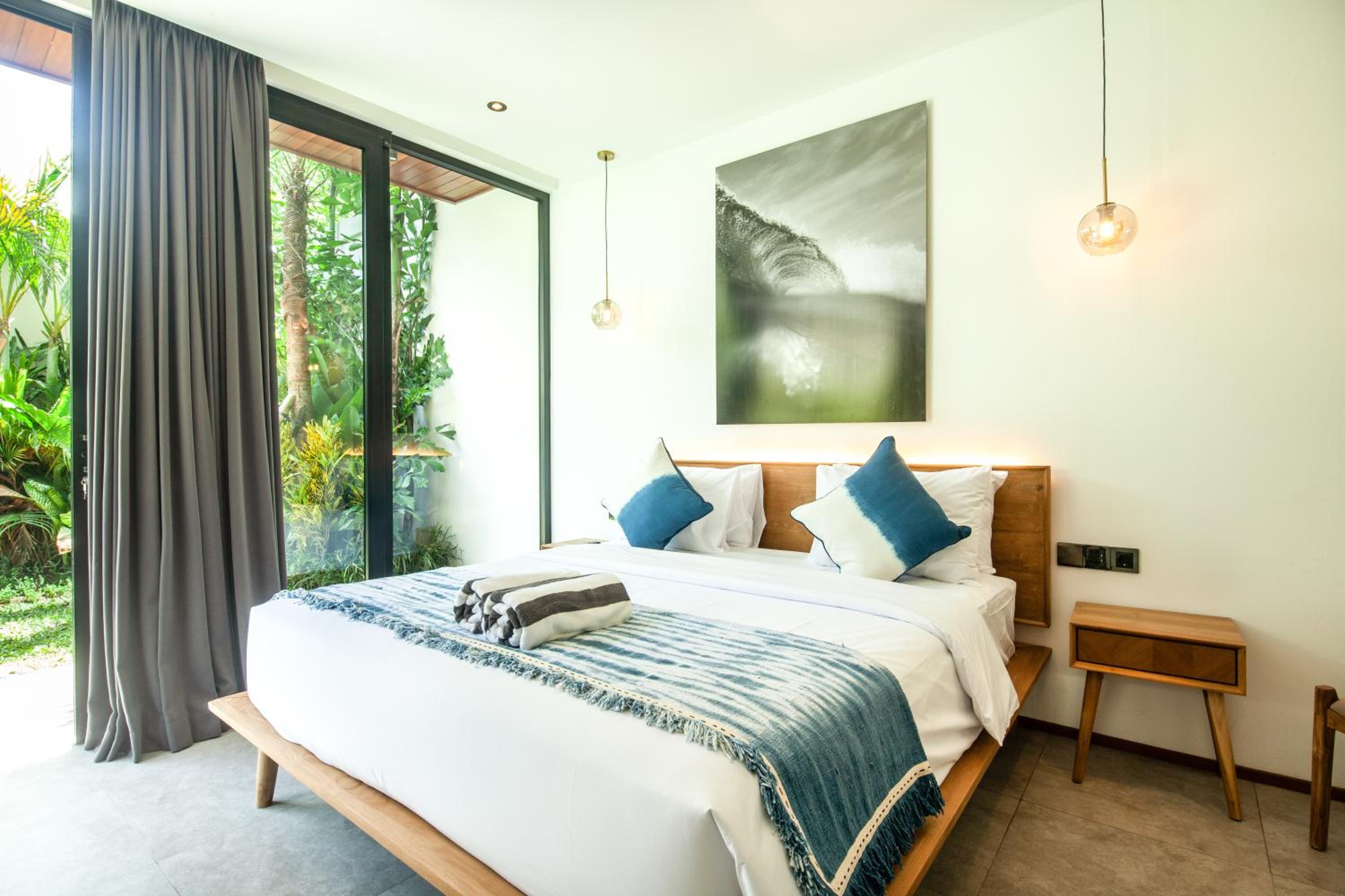 Chic 4BR, 200m to Canggu's Blissful Beach Haven
