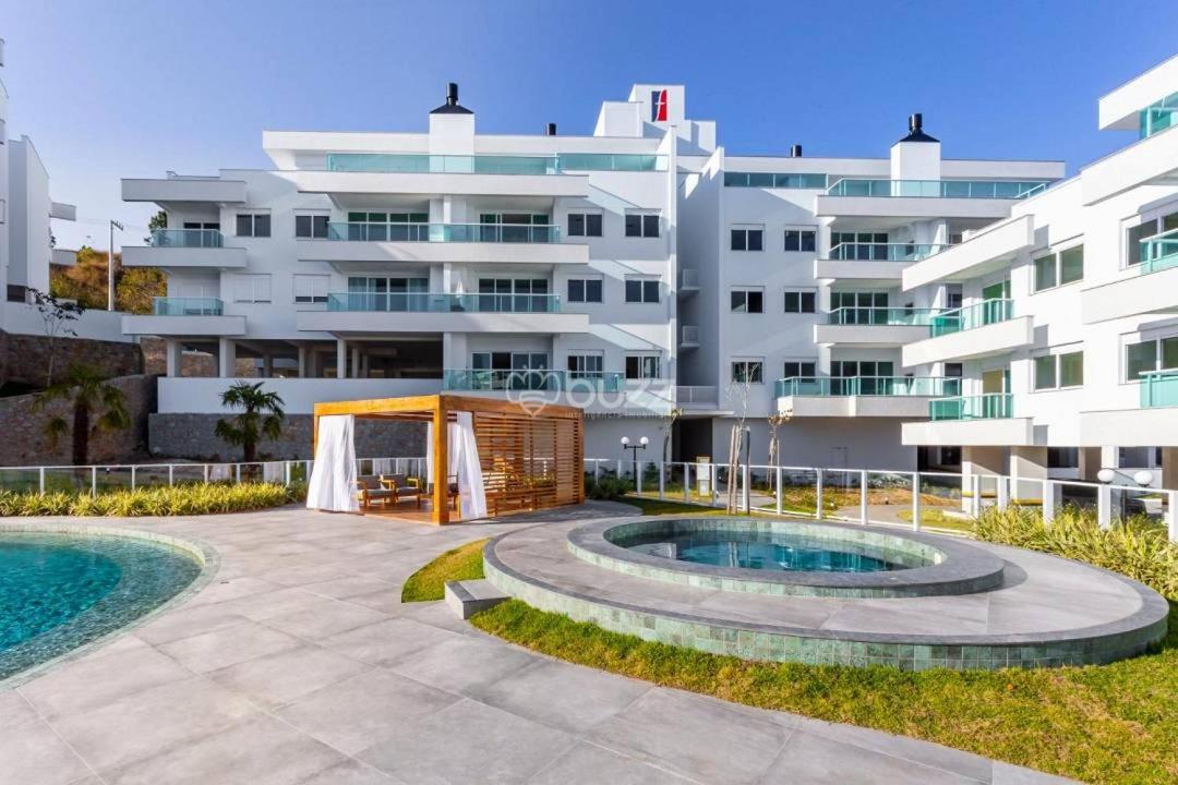 Jurerê Beach Florianópolis ville romane