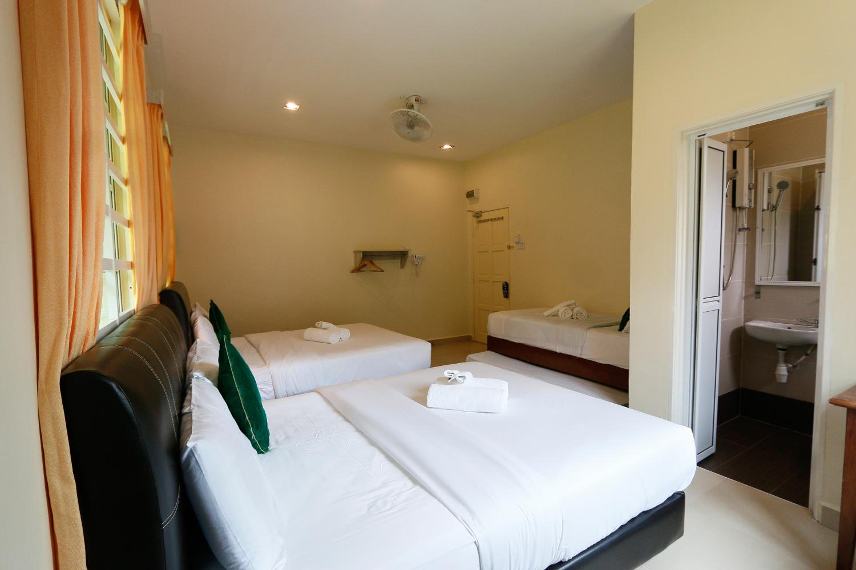 Swing & Pillows - Golden Lodge Tanah Rata, Cameron Highland photo 8