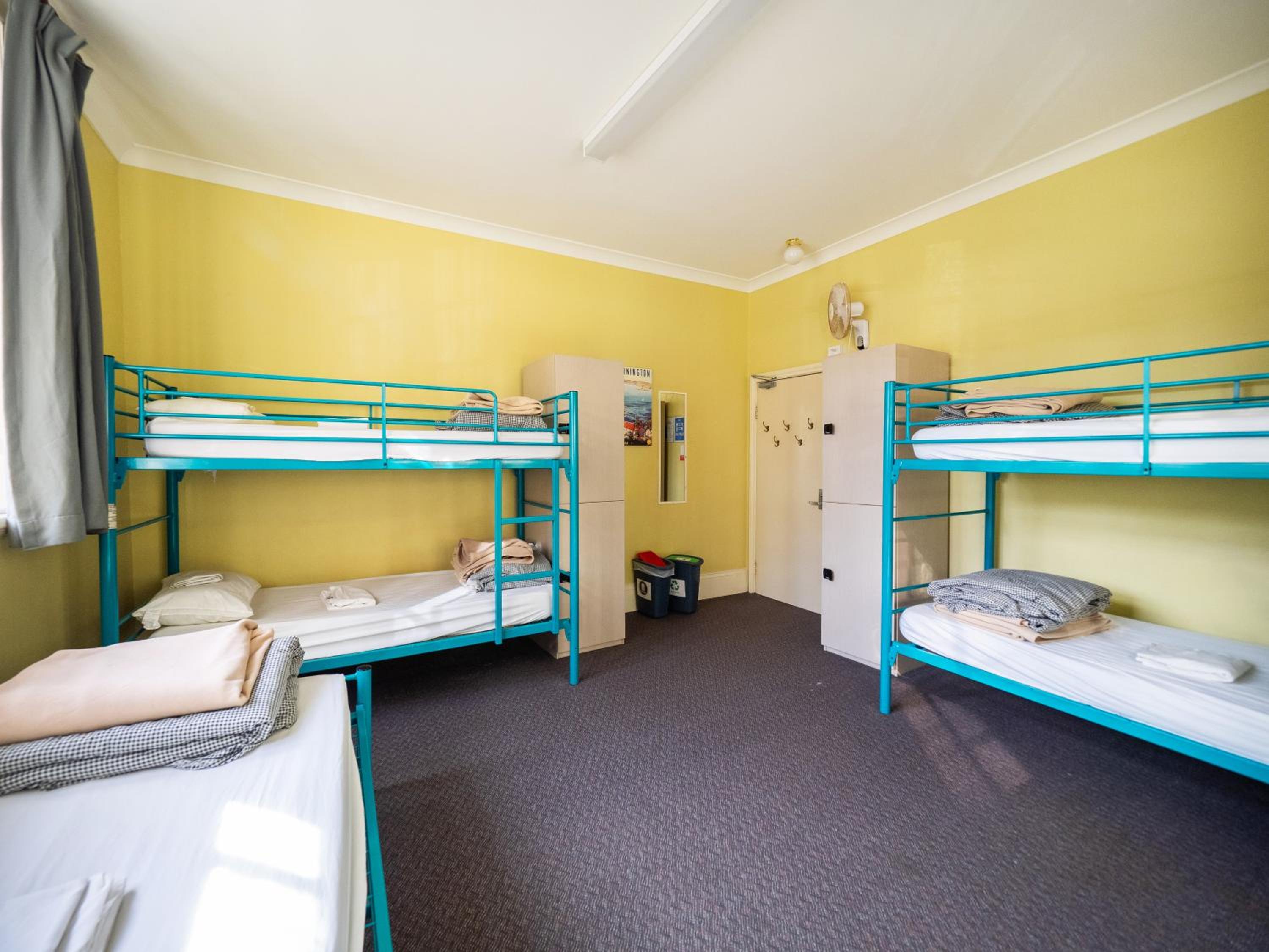 YHA Newcastle Beach