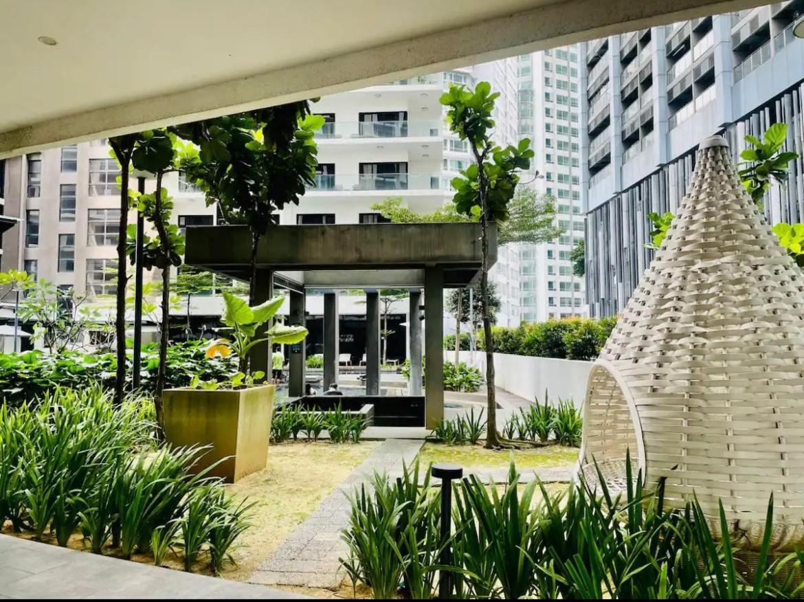 Cozy Studio 188 Suites KLCC by VastHaven