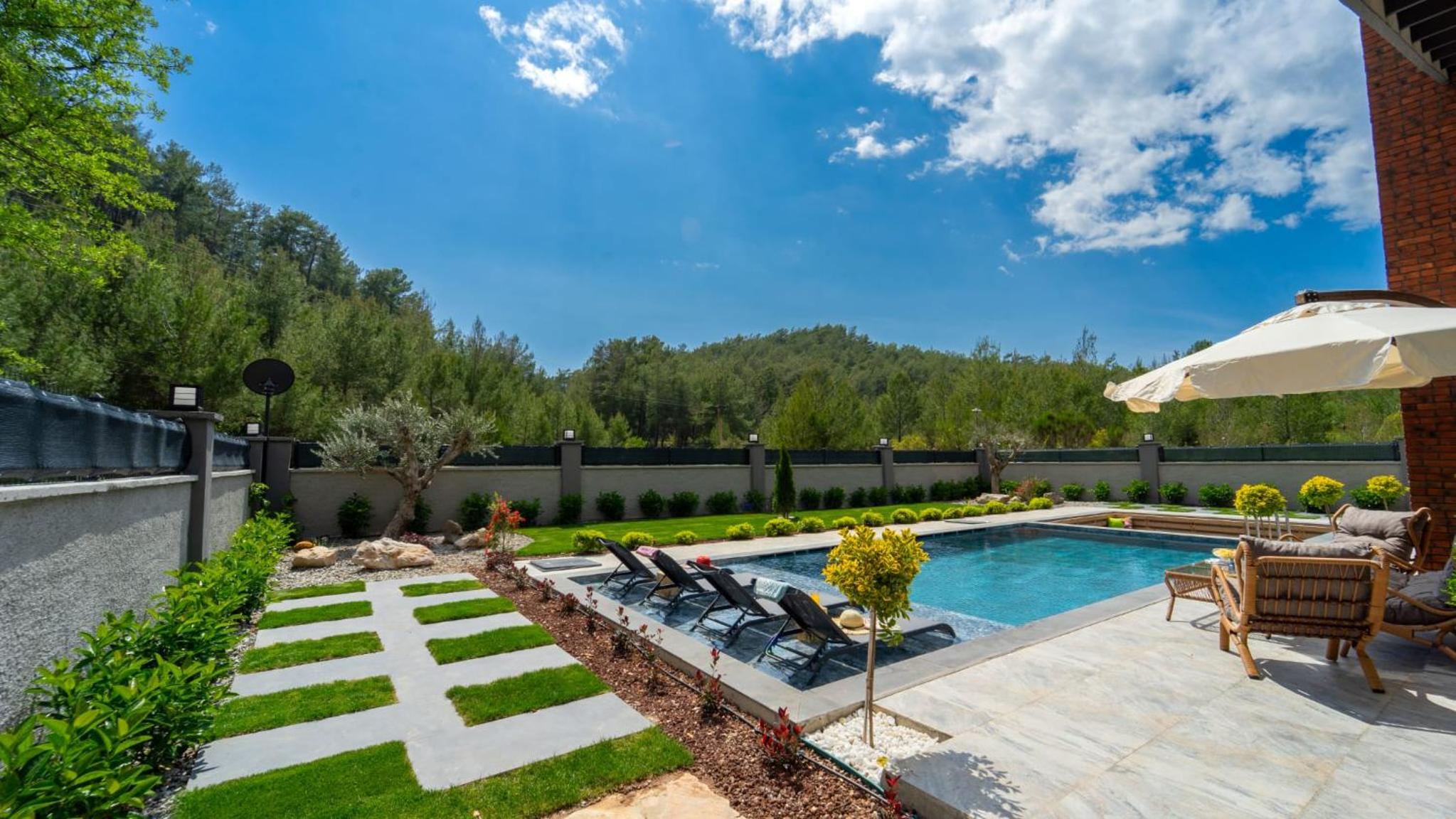 Villa La Serene view 5