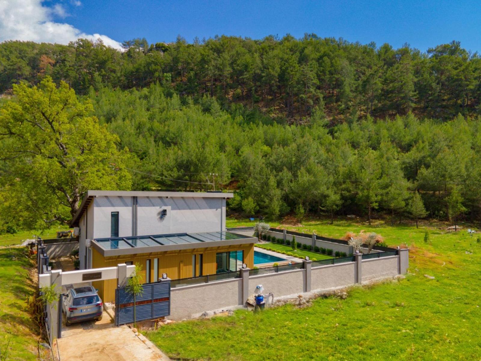 Villa La Serene view 3