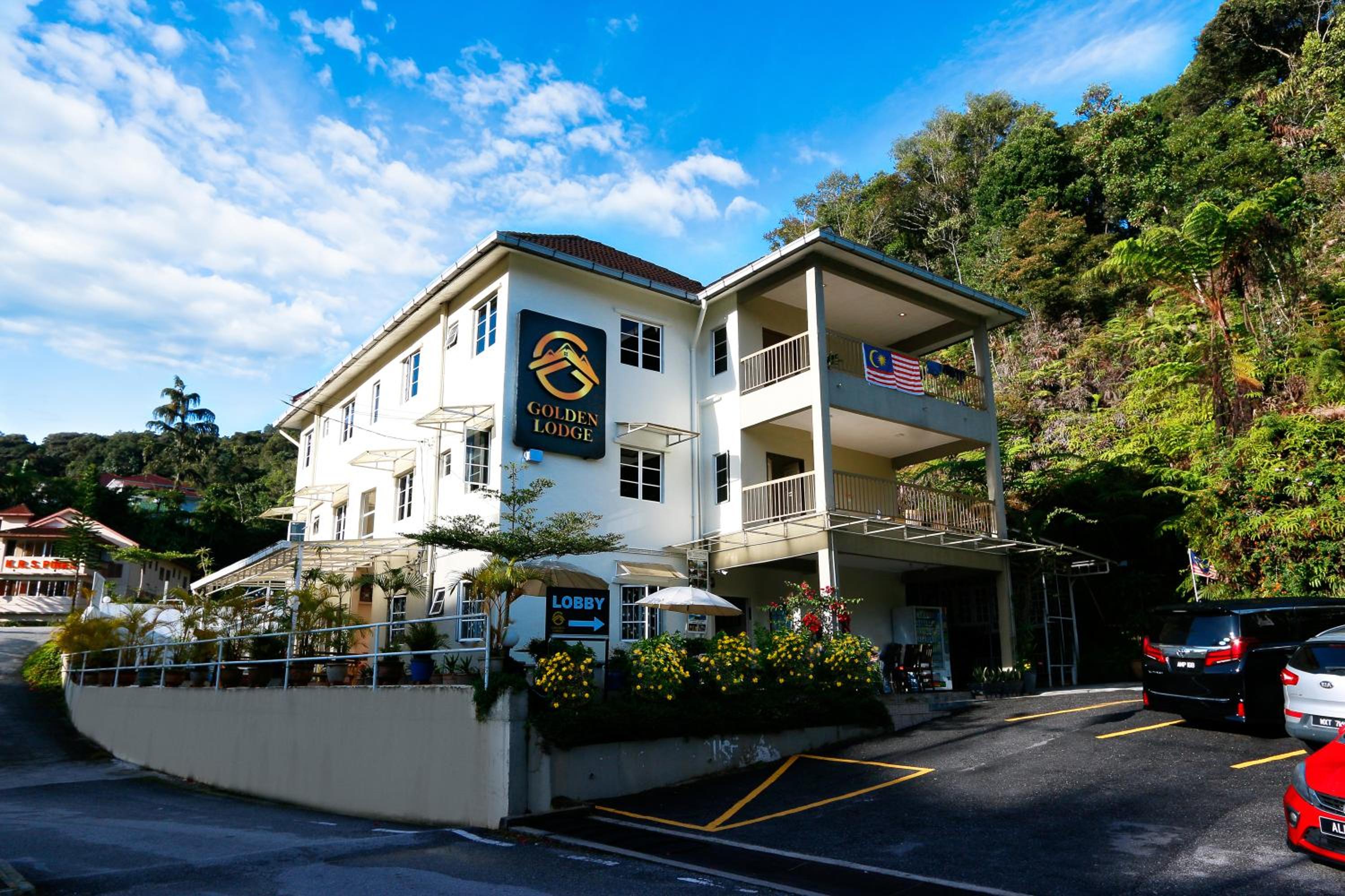 Golden Lodge photo 1