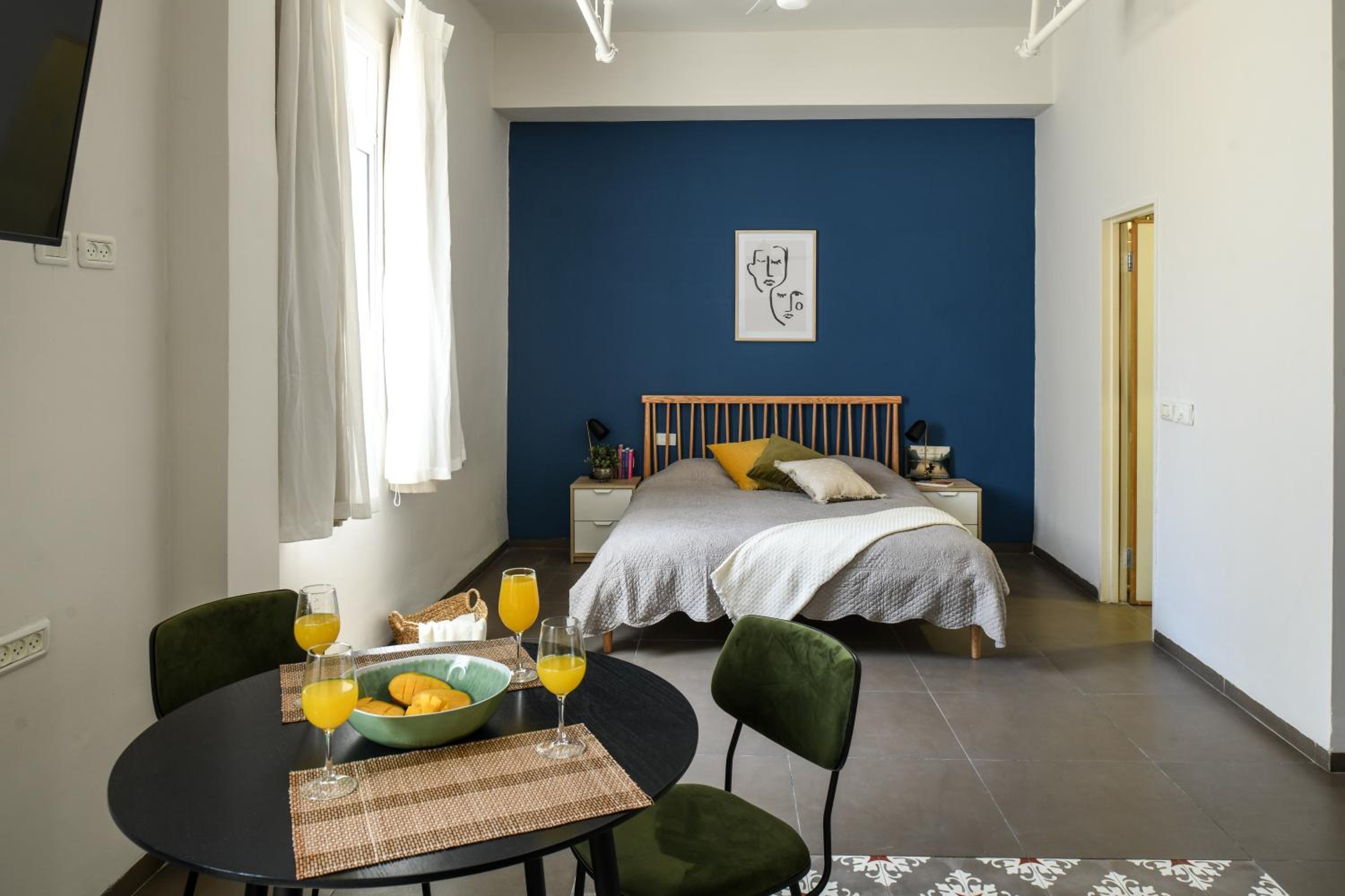 The Printhouse - Downtown Boutique Apartments by Sea N' Rent view 4