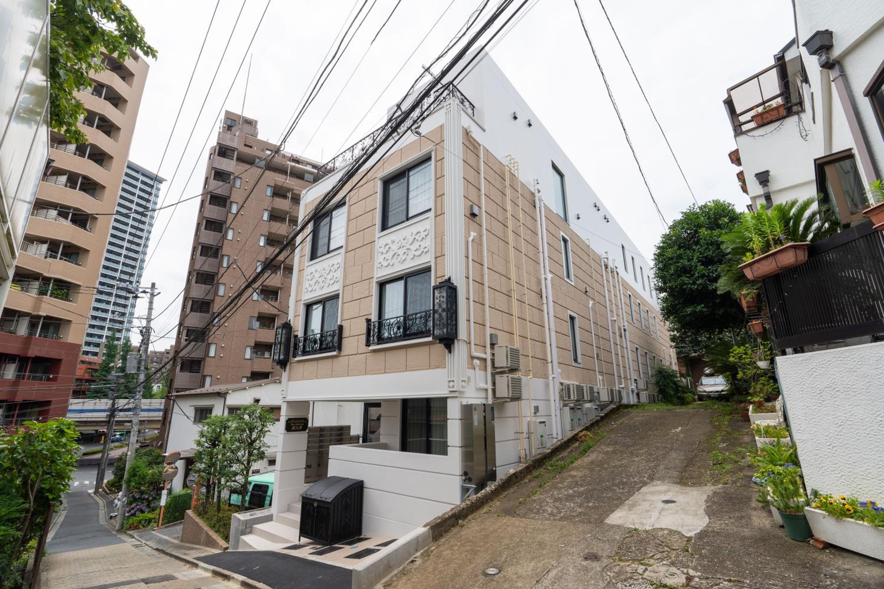 The Sanctus Ebisu