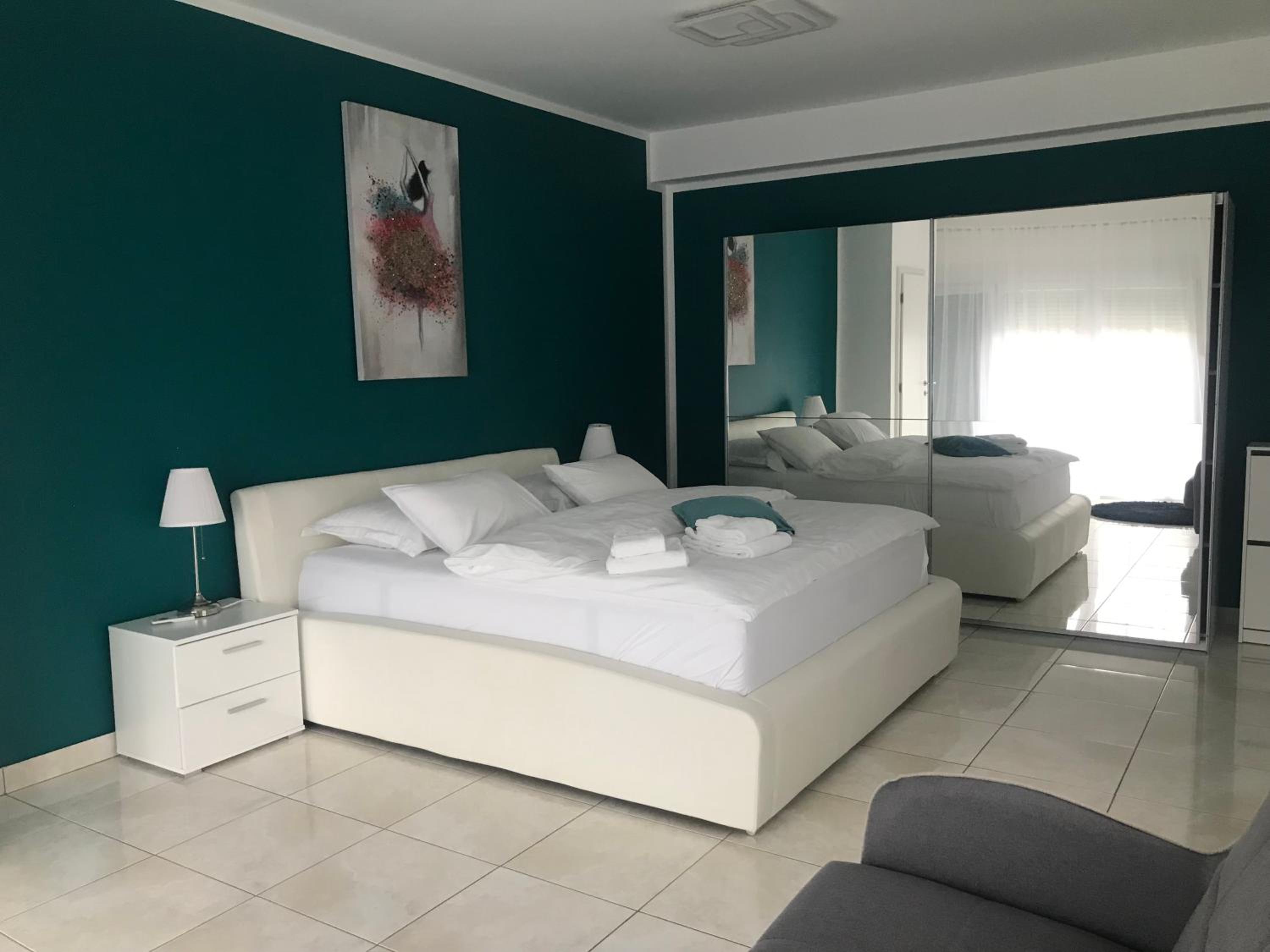 Apartments Villa Lili view 3