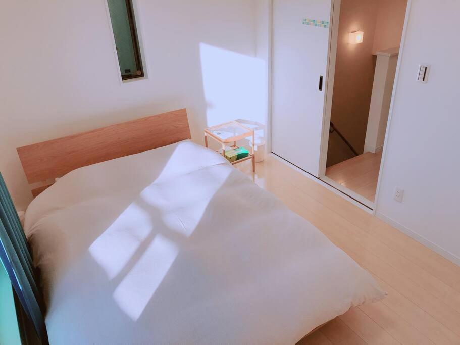 Spacious 120m2/4 Bedrooms/2 toilets/Free parking