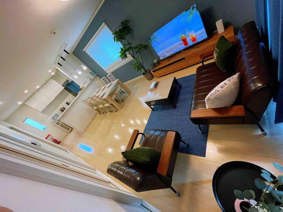 Spacious 120m2/4 Bedrooms/2 toilets/Free parking