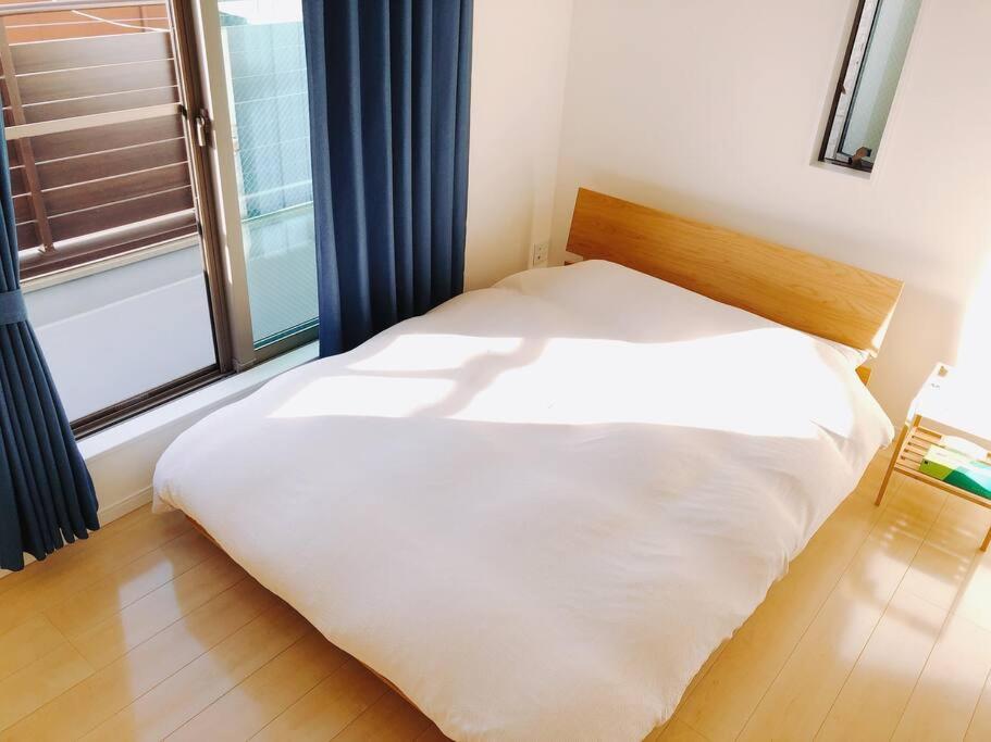 Spacious 120m2/4 Bedrooms/2 toilets/Free parking