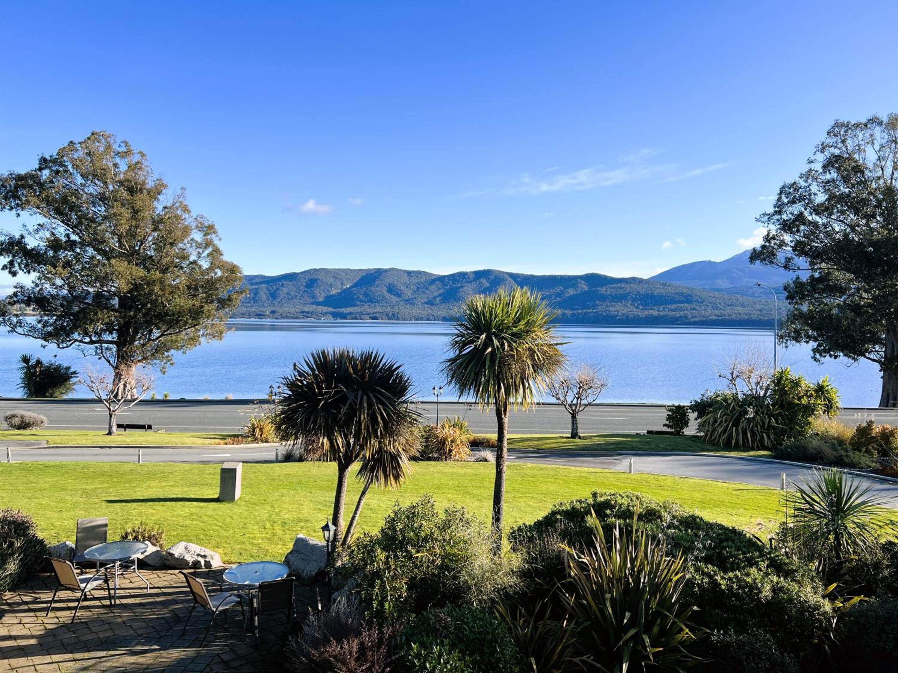 Fiordland Lakeview Motel and Apartments — photo 36