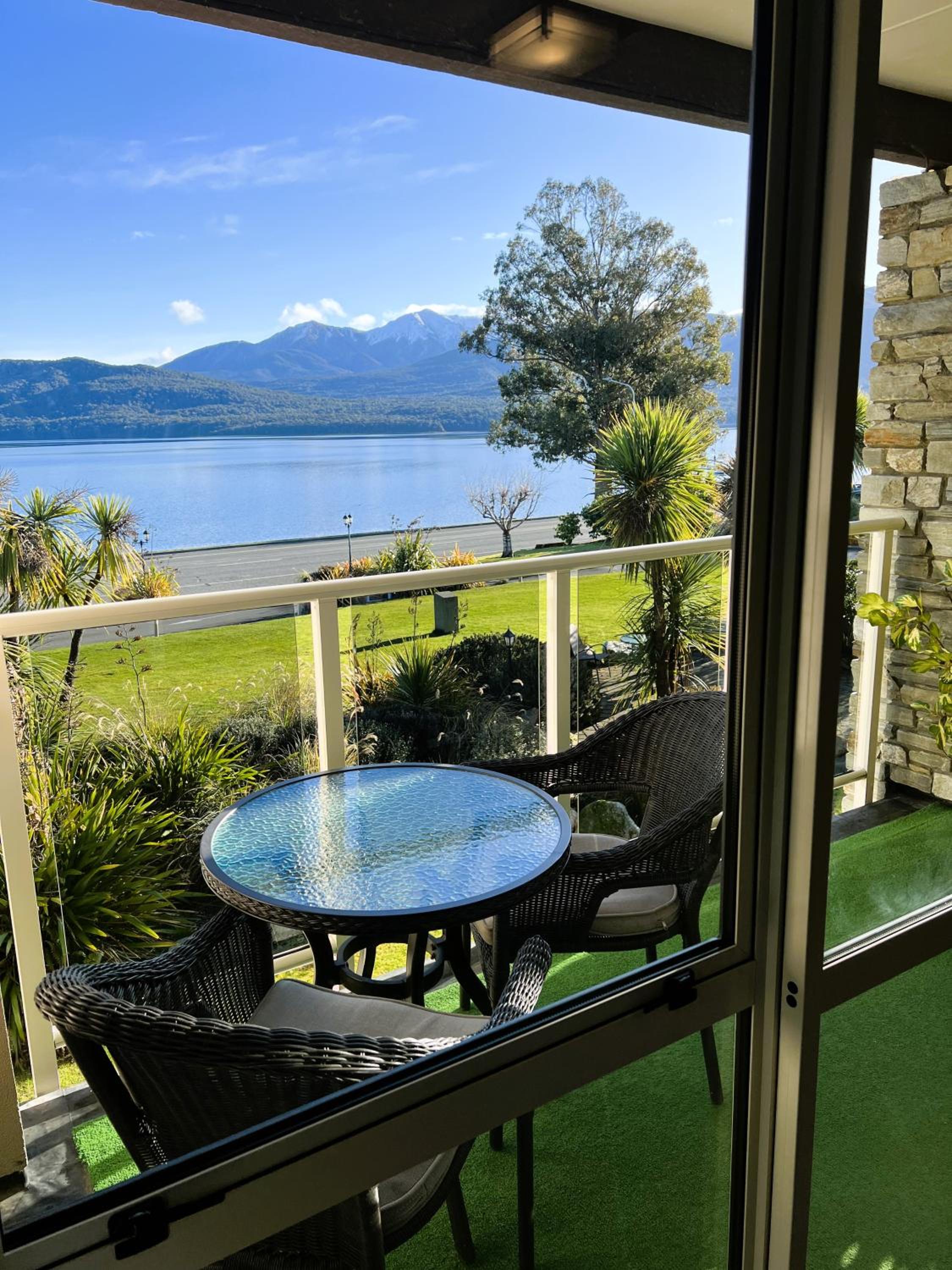 Fiordland Lakeview Motel and Apartments